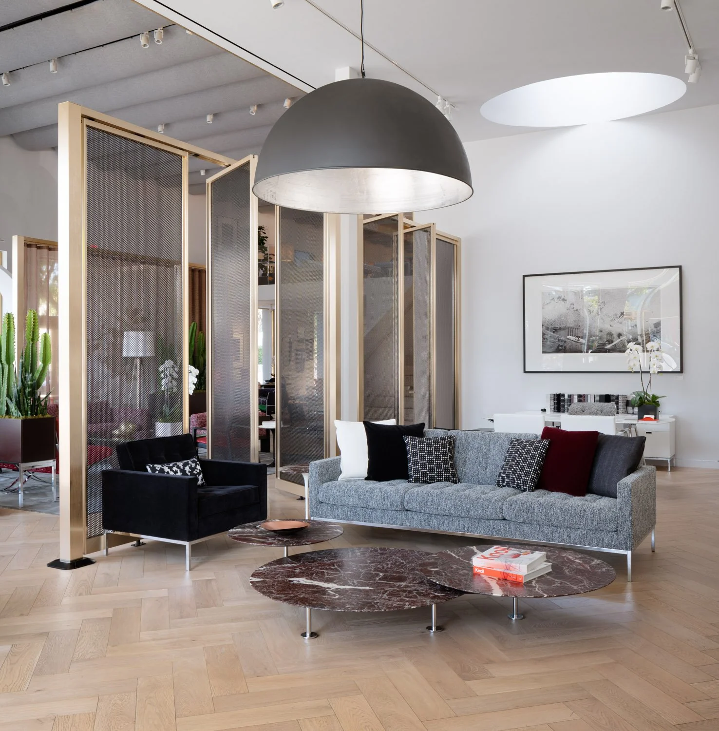 Piero Lissoni Grasshopper Low Round Table