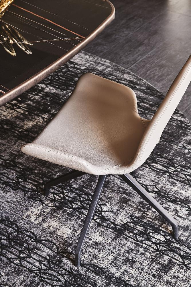 FLAMINGO Swiveling Chair