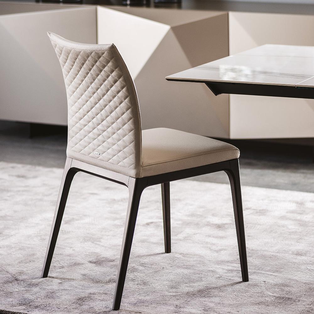 ARCADIA Couture Chair