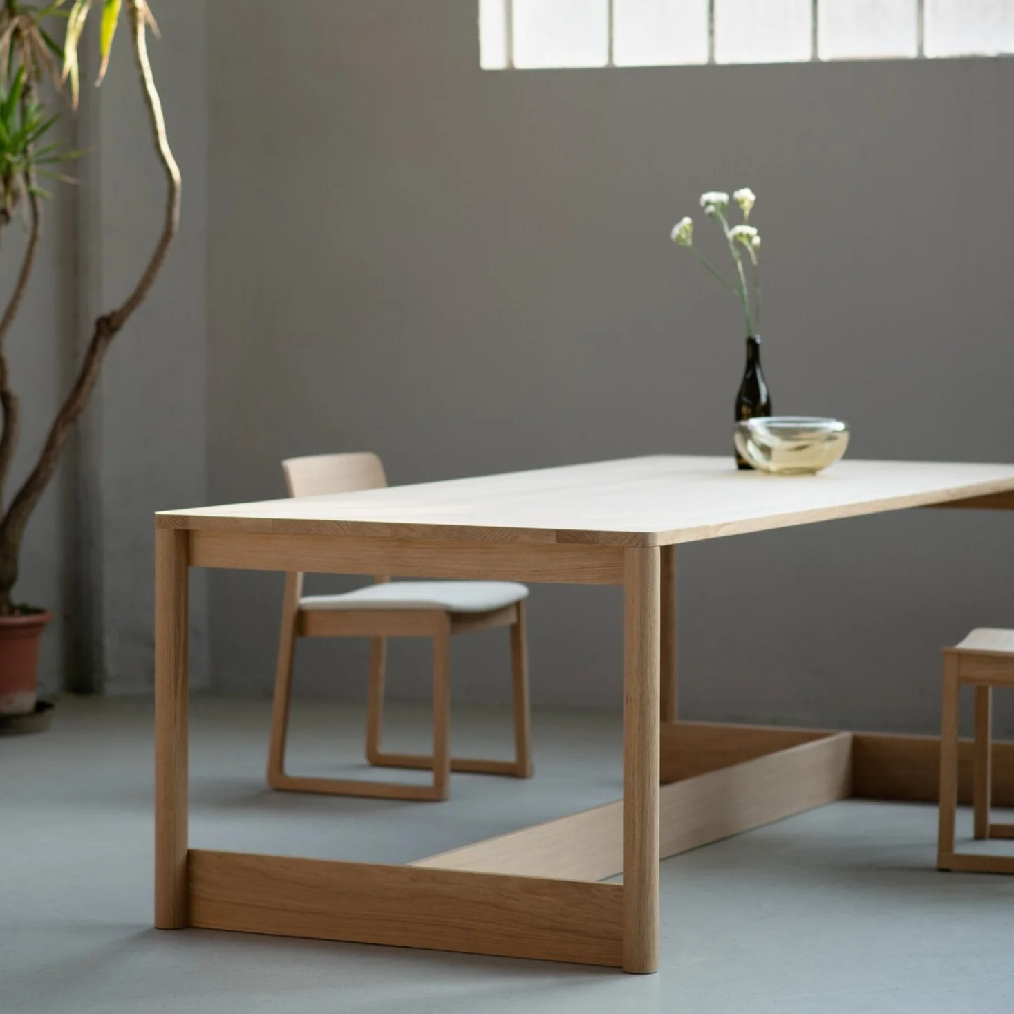 Koyabari Table
