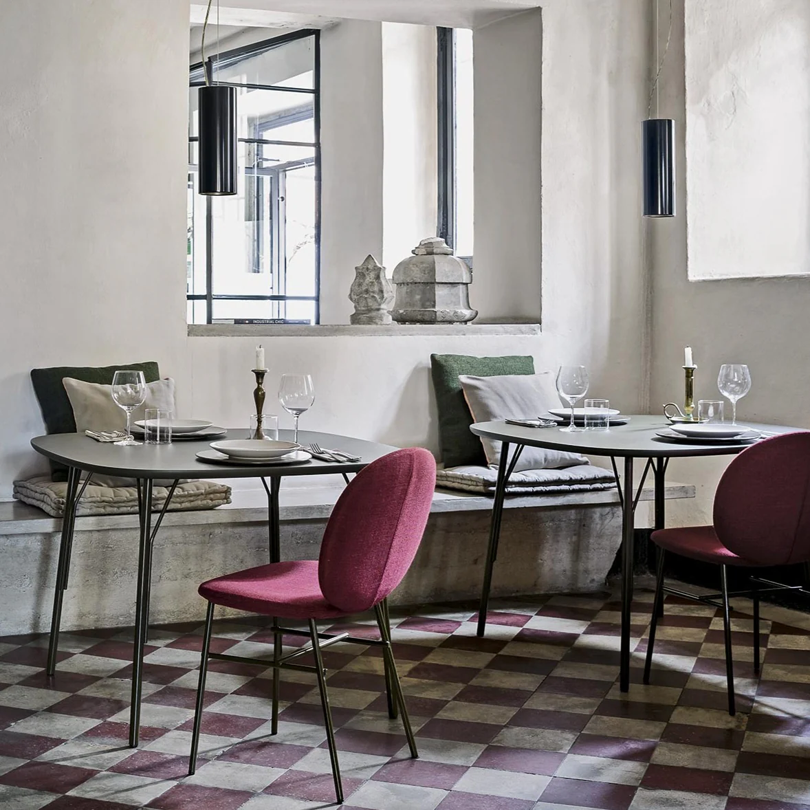 Kelly T Dining Table