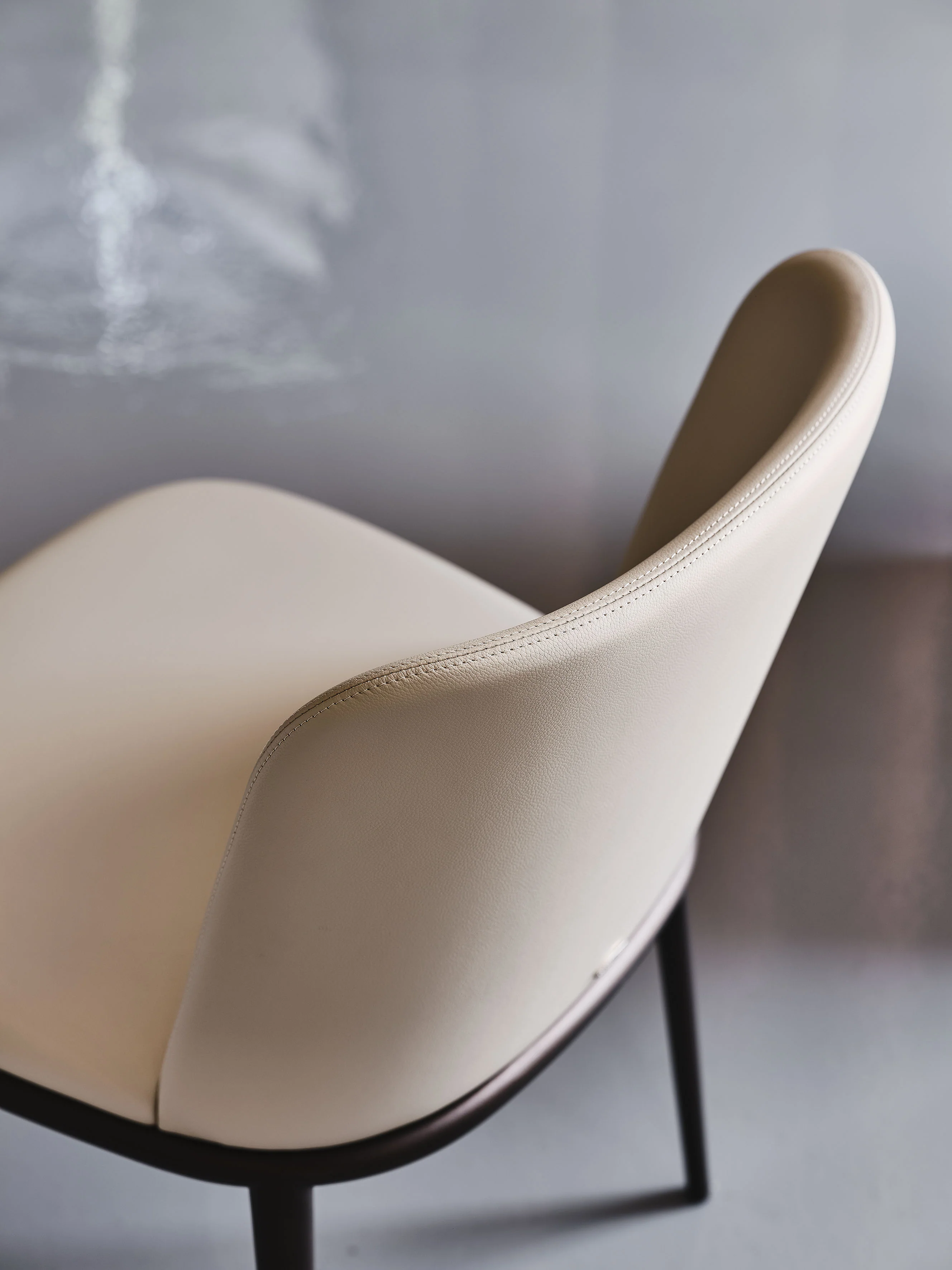 MAGDA ML Chair