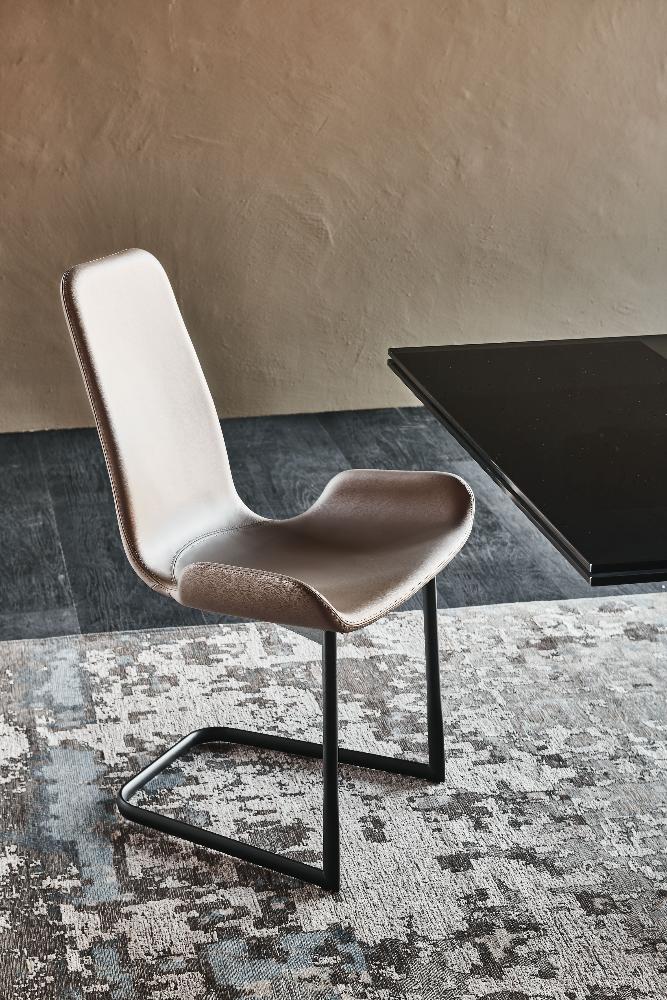 FLAMINGO Cantilever Chair