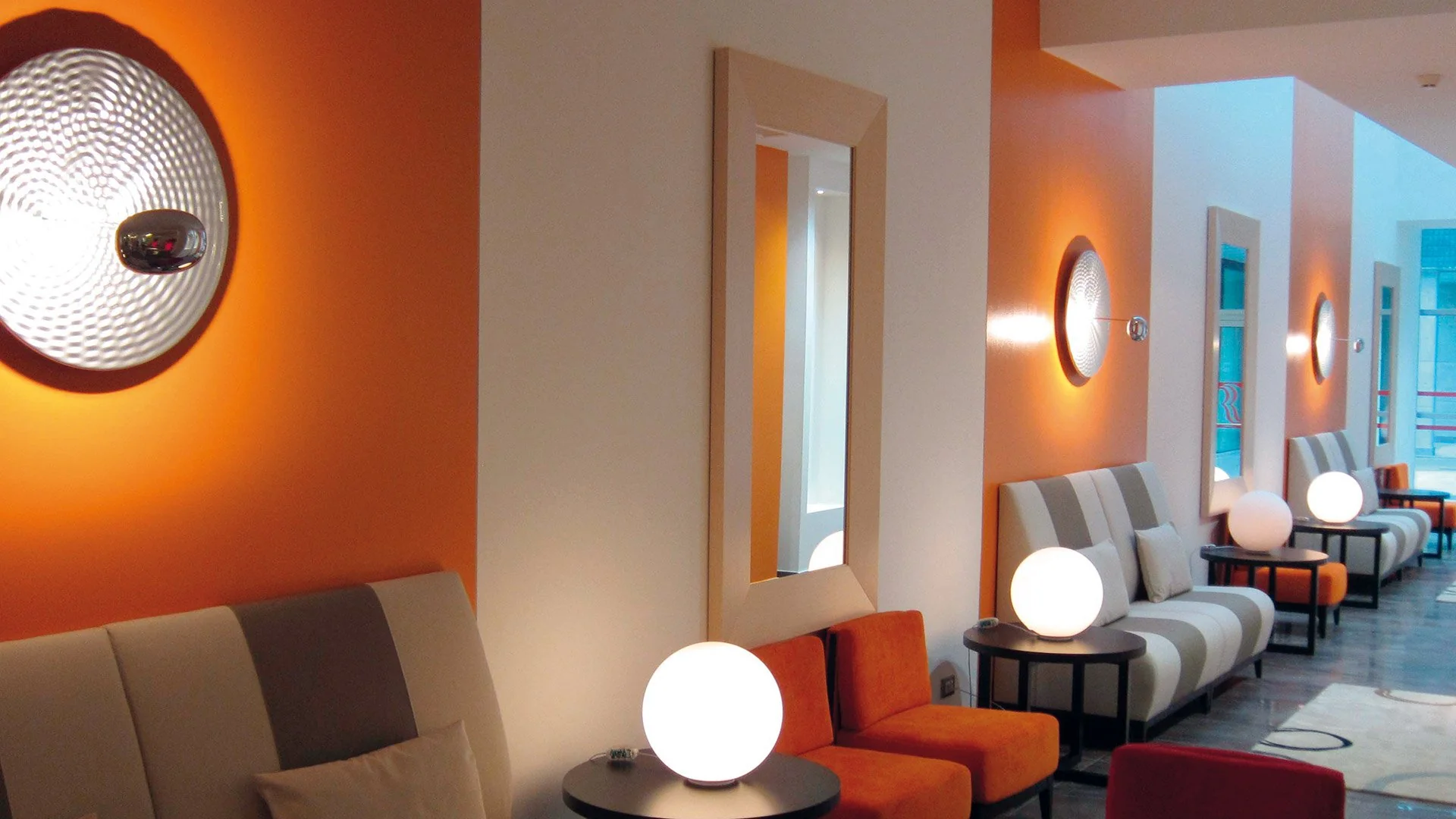 DROPLET MINI LED WALL/CEILING