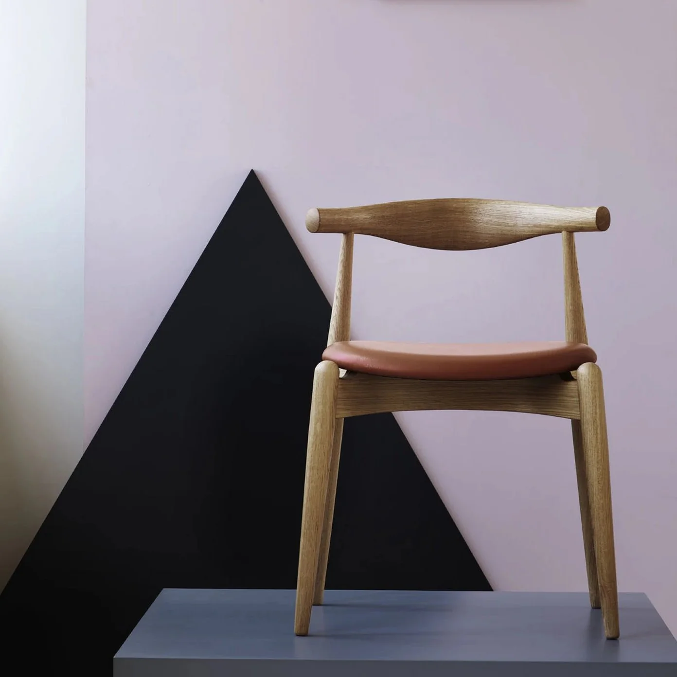 CH20 Elbow Chair