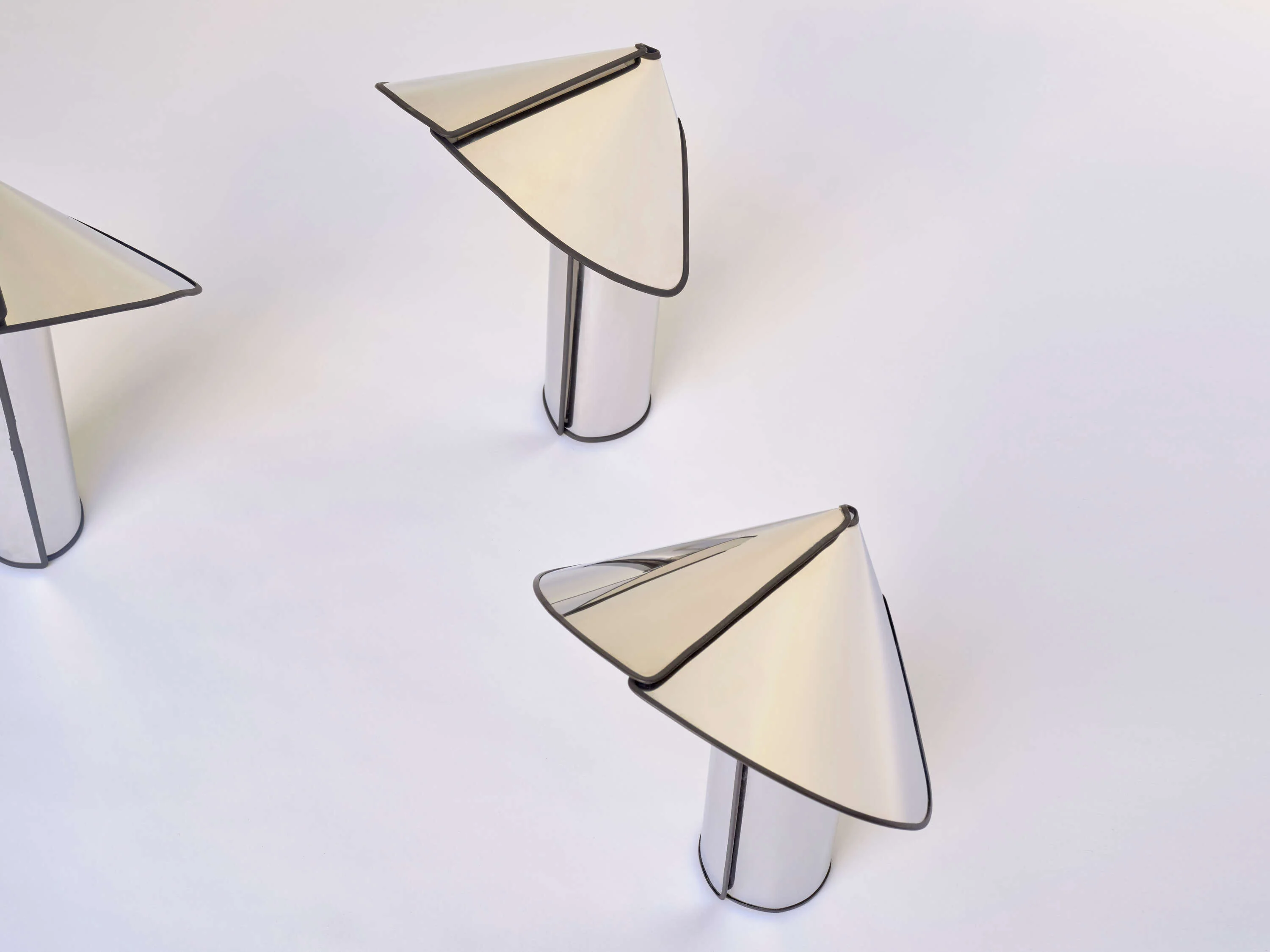 Chiara T Table Lamps