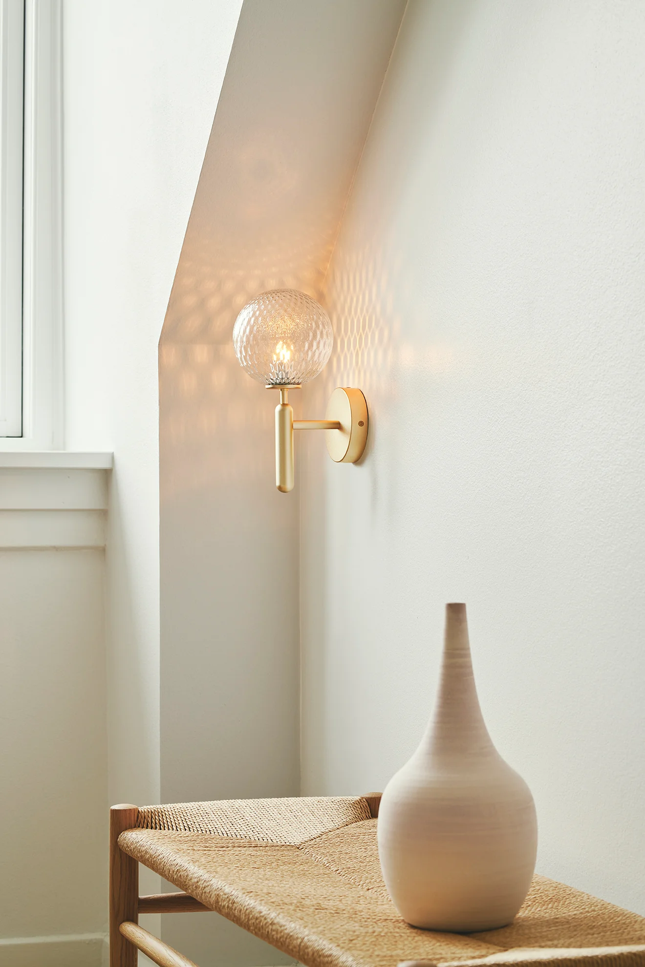 Miira Wall Lamp