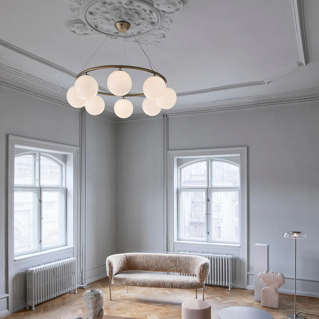 Miira 8 Oval Suspension Lamp