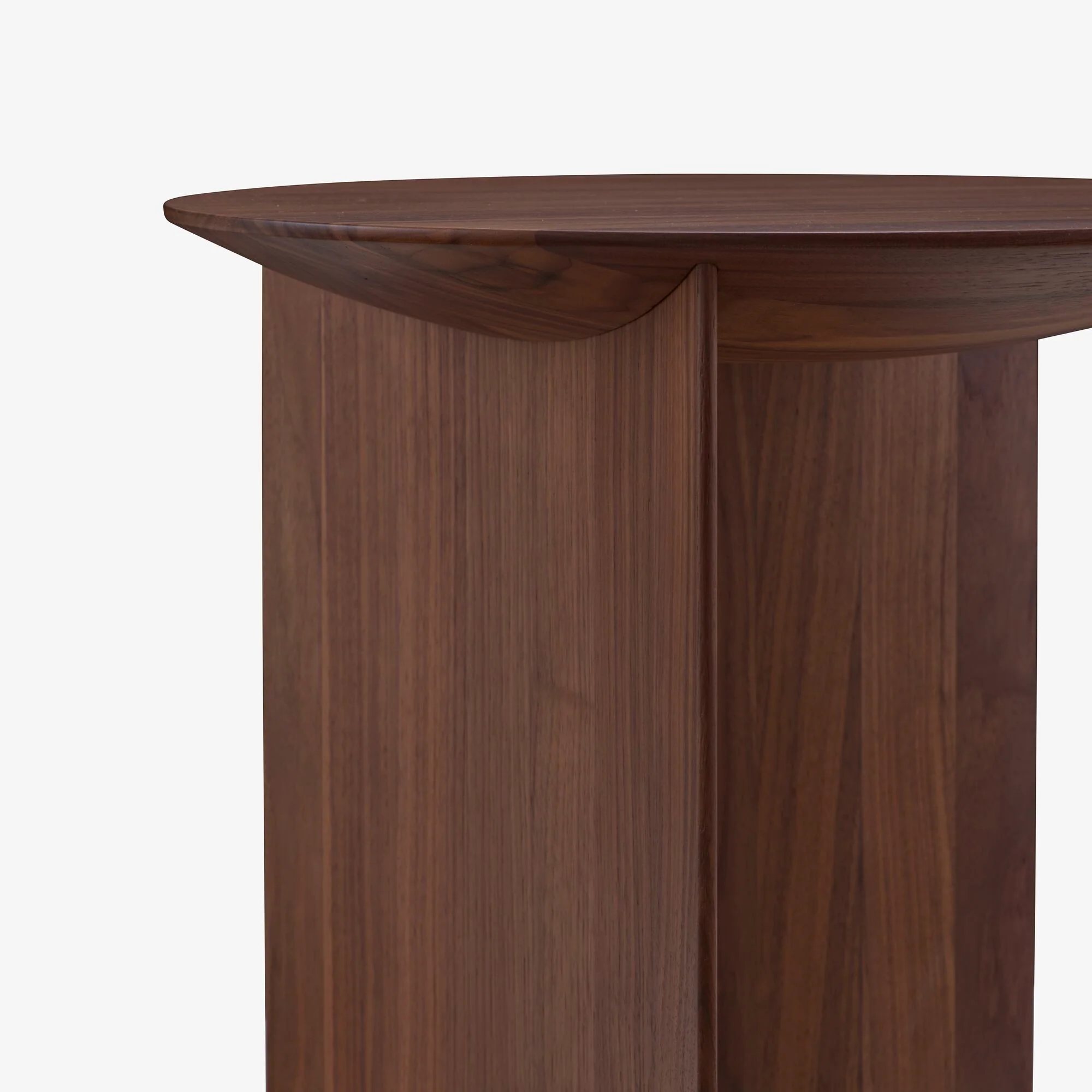 Apuso & Rondone Occasional Table Rondone