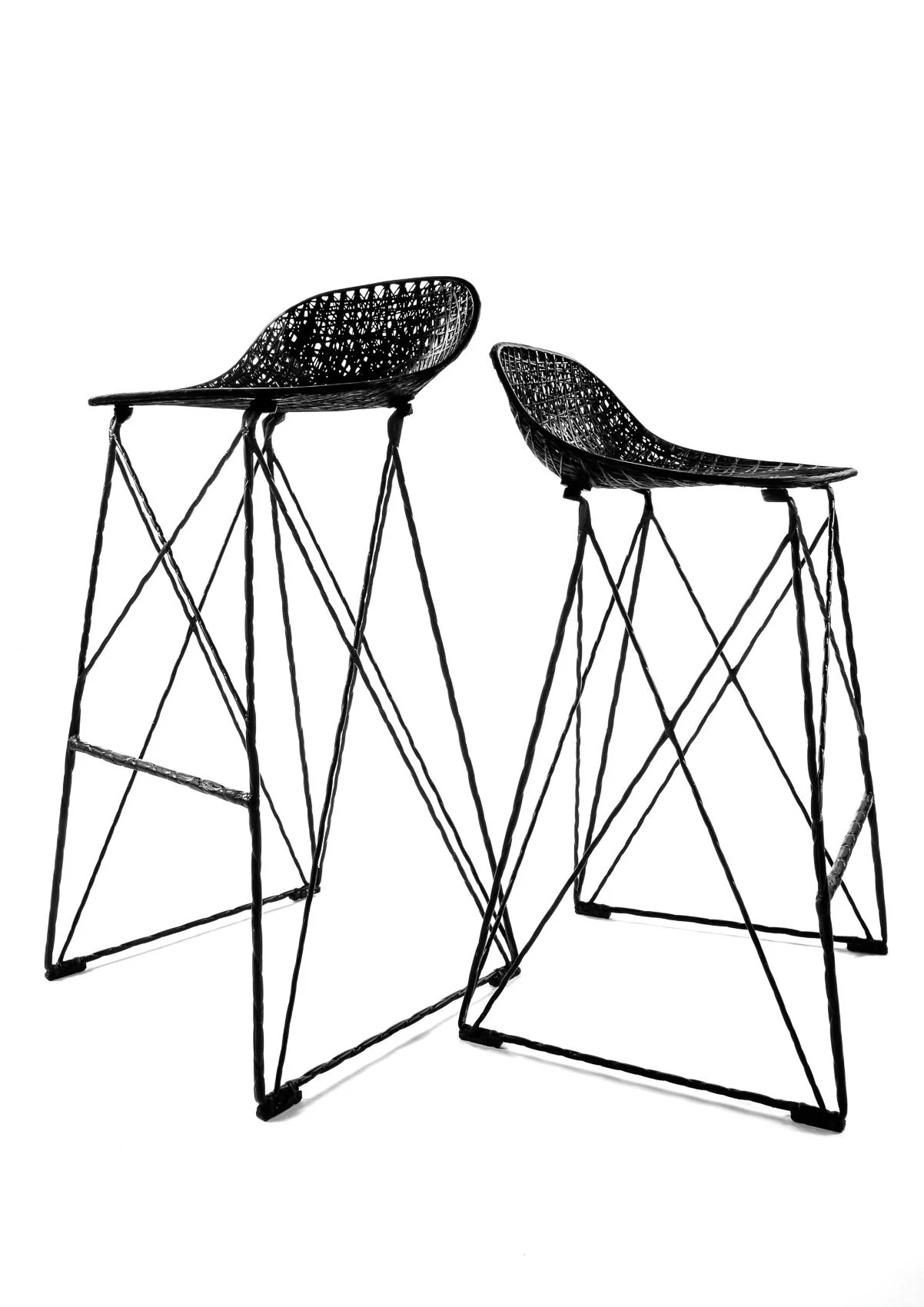CARBON BAR STOOL
