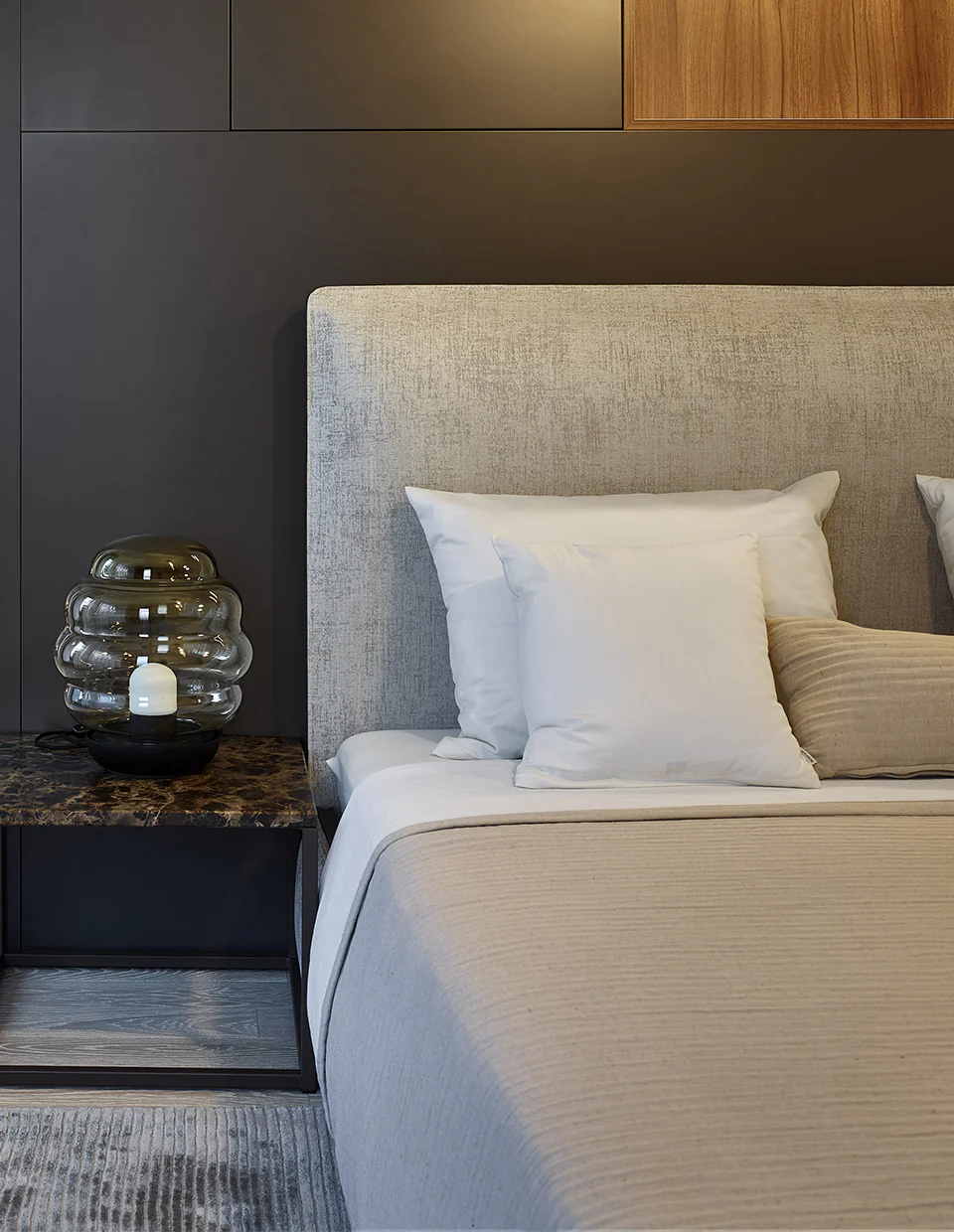 Blimp Small Floor Lamp