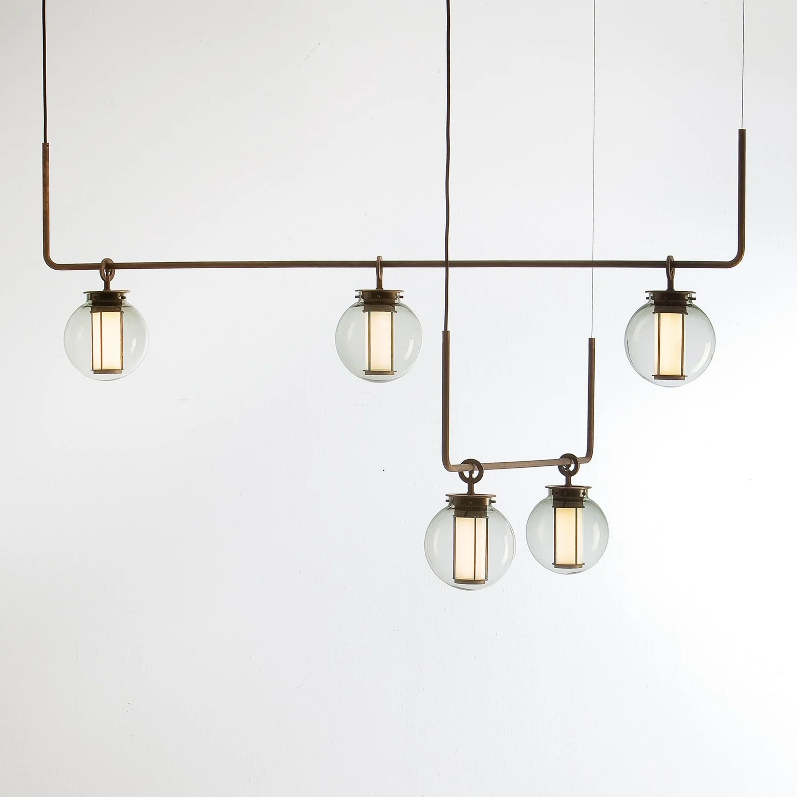 BAI T CHANDELIER III