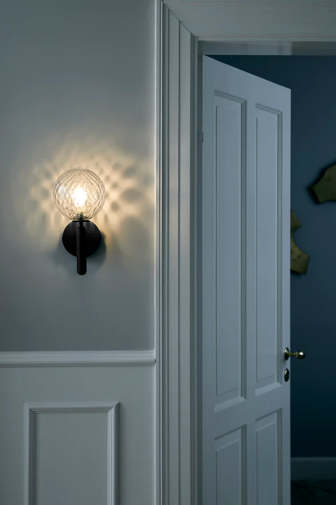 Miira Wall Lamp