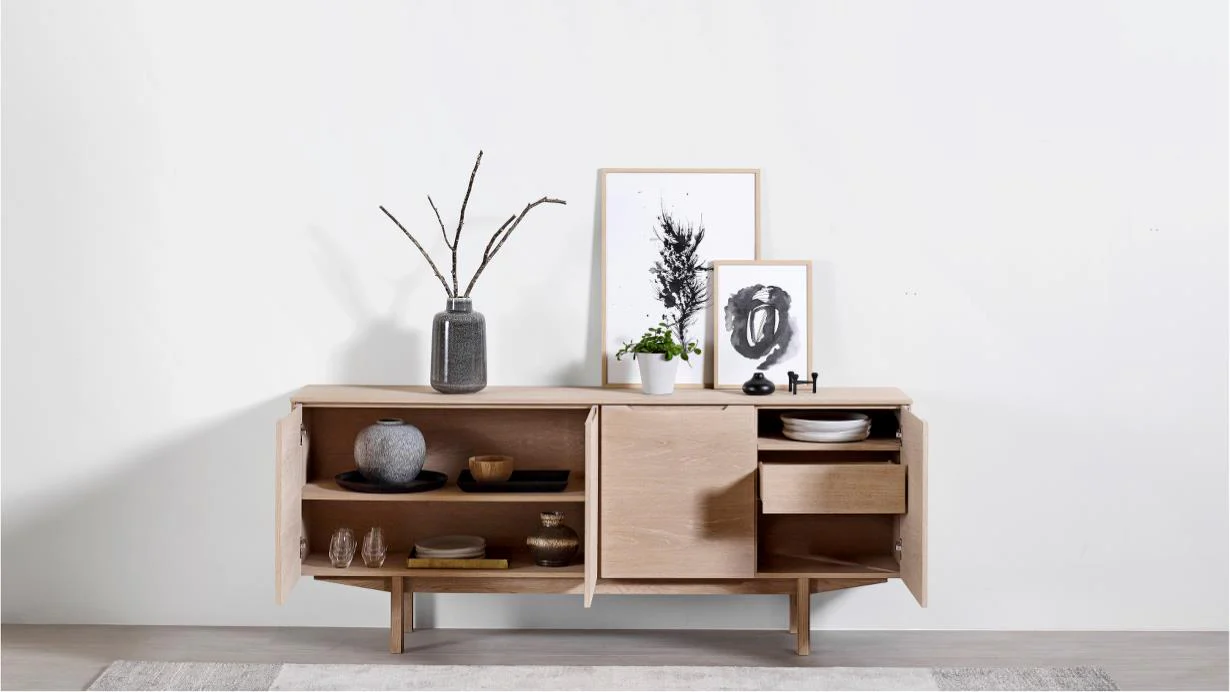 SM 306 Sideboard (4 doors / 1 Long and 2 Short Shelf / 2 Drawer)