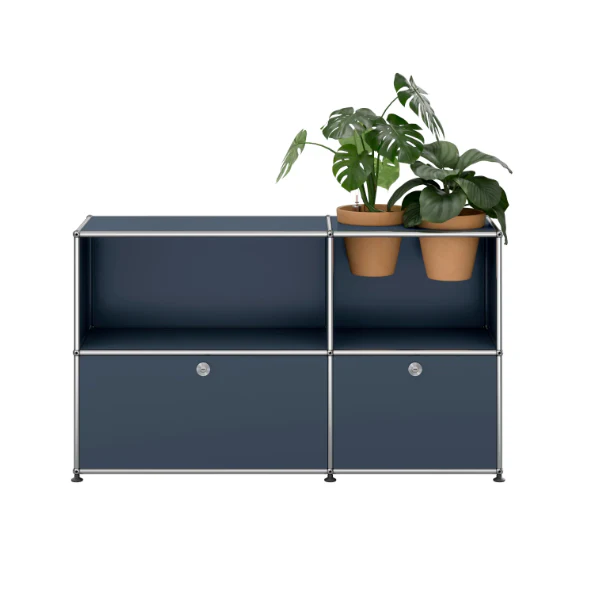 USM Haller sideboard (M57) shelving for plants