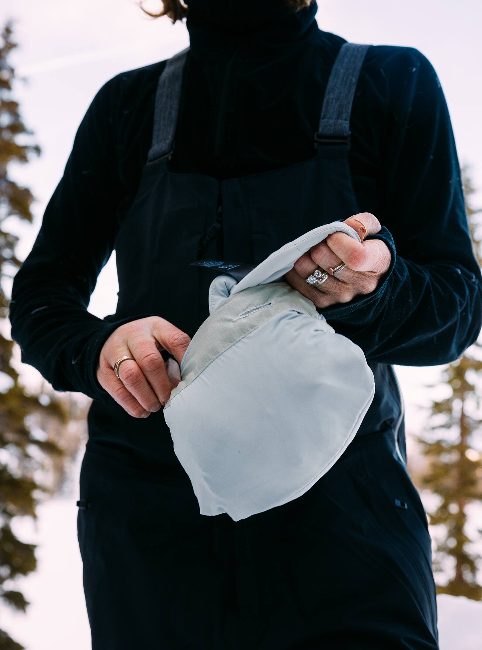 Women's Burton [ak] Helium Stretch Insulated Vest