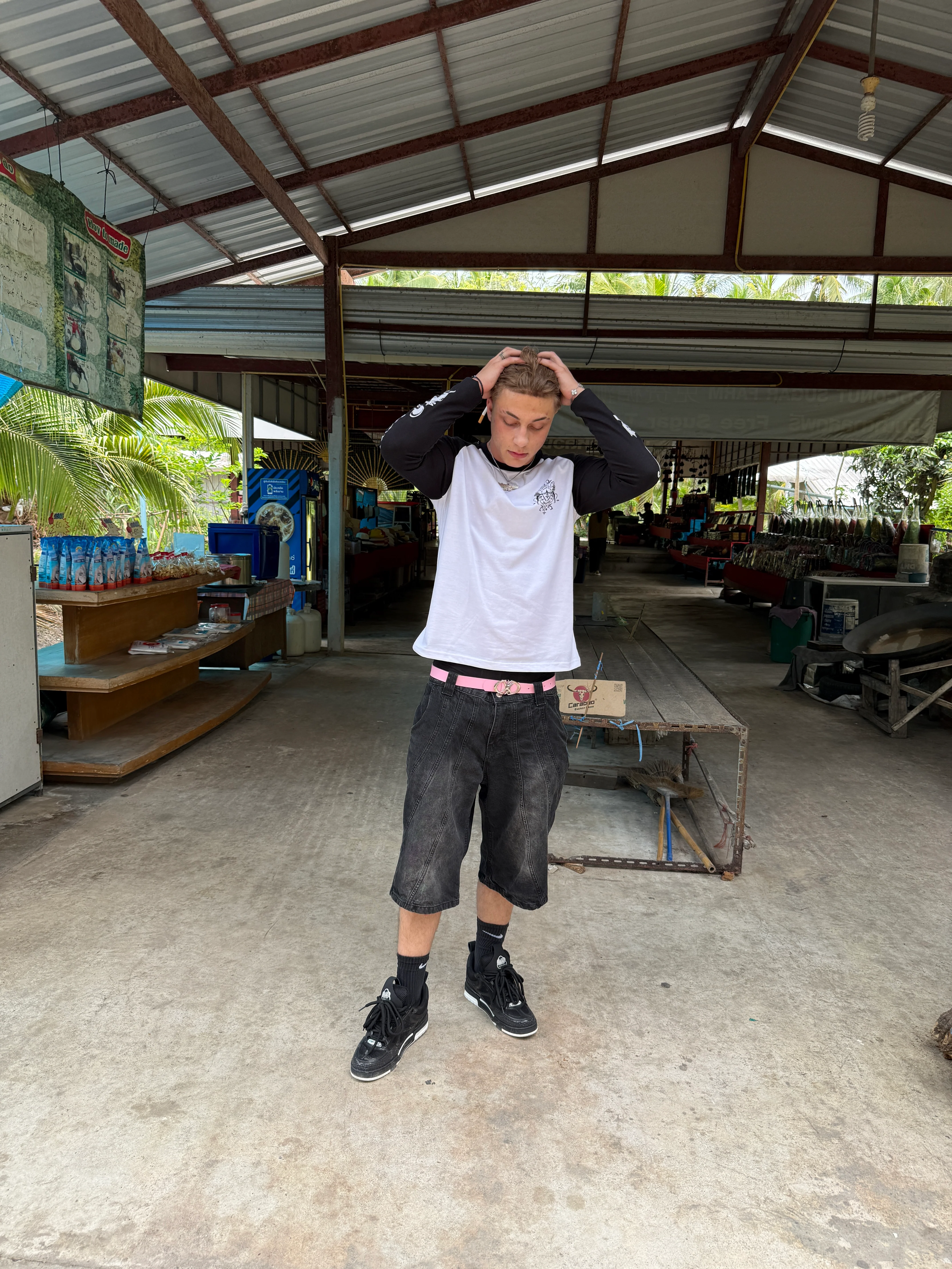 Longsleeve Black - Ancient Flower