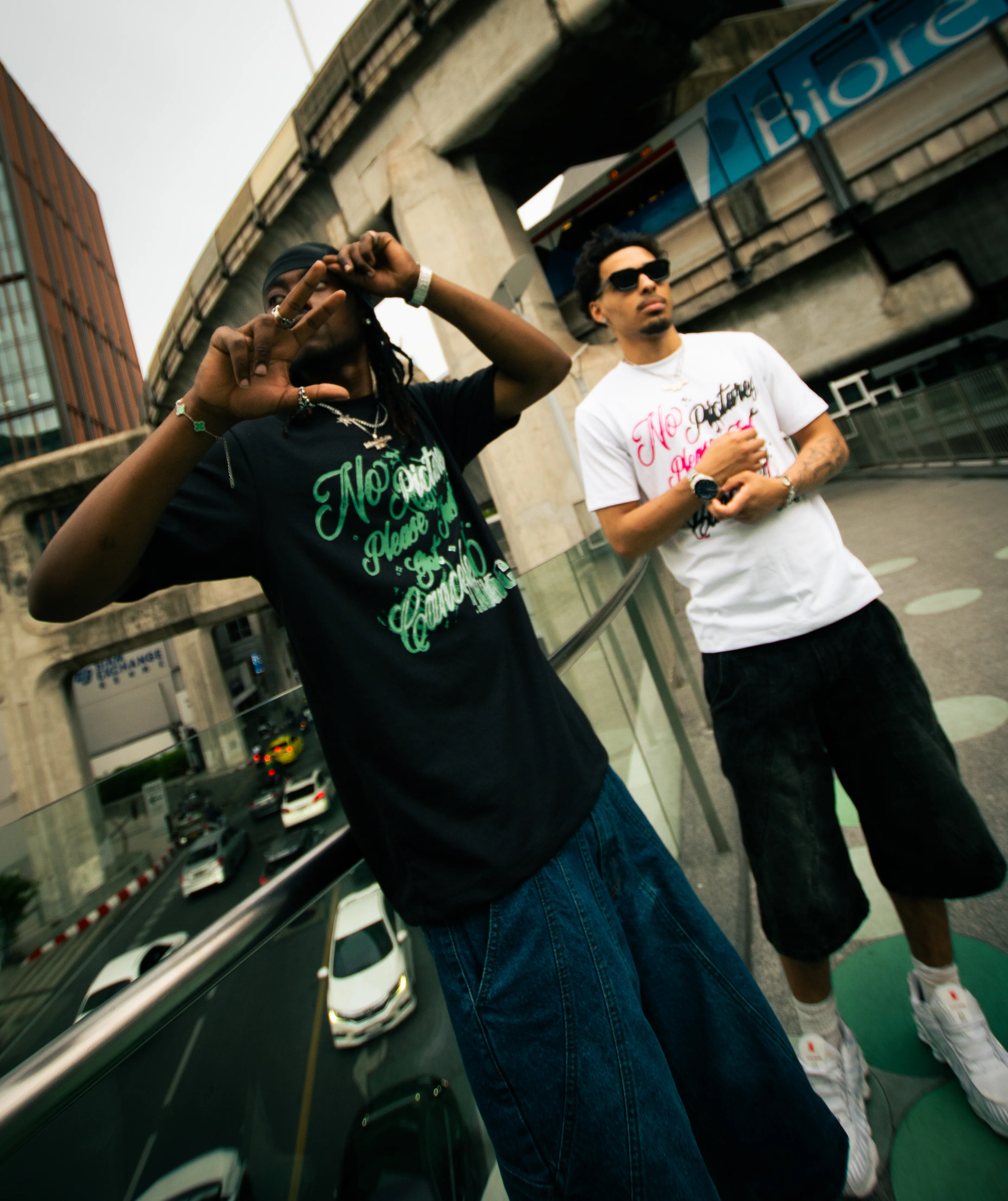 T-Shirt White/Black - Canceled