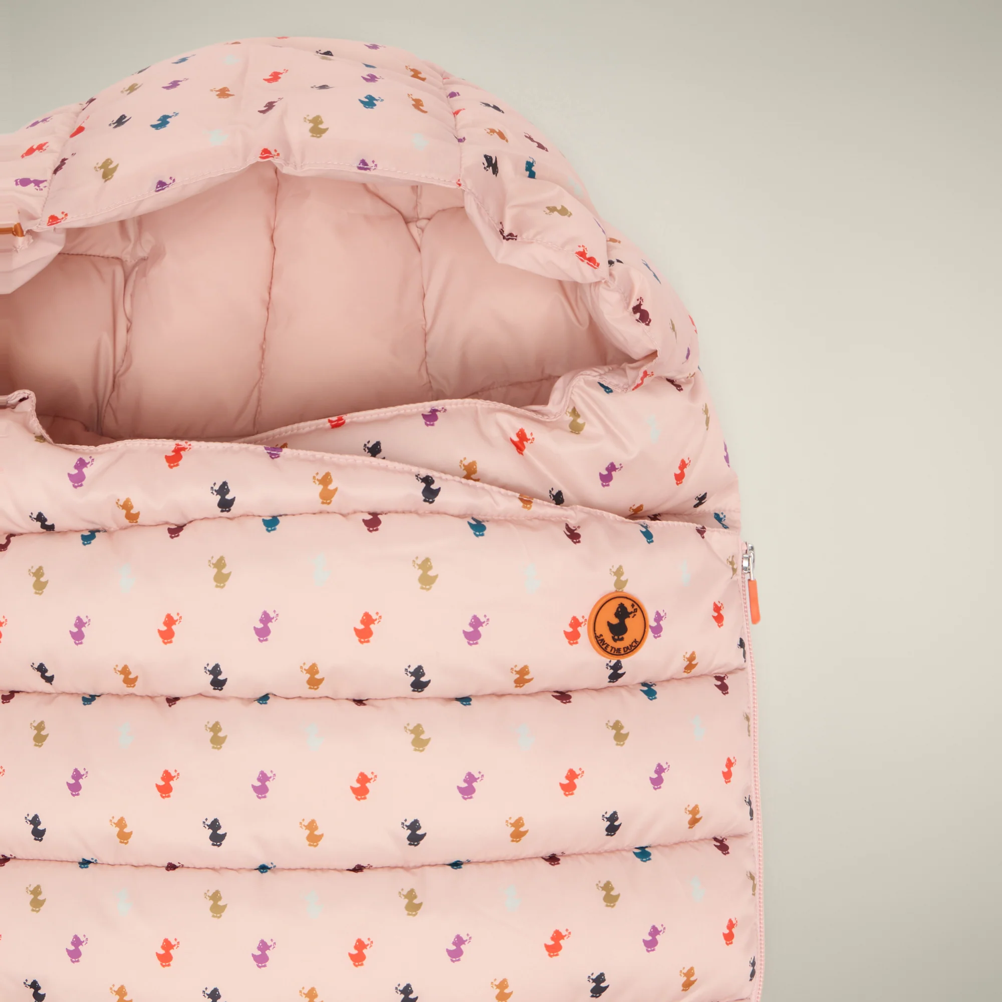 Unisex baby sleeping bag Buz in Pink with Ducks Print