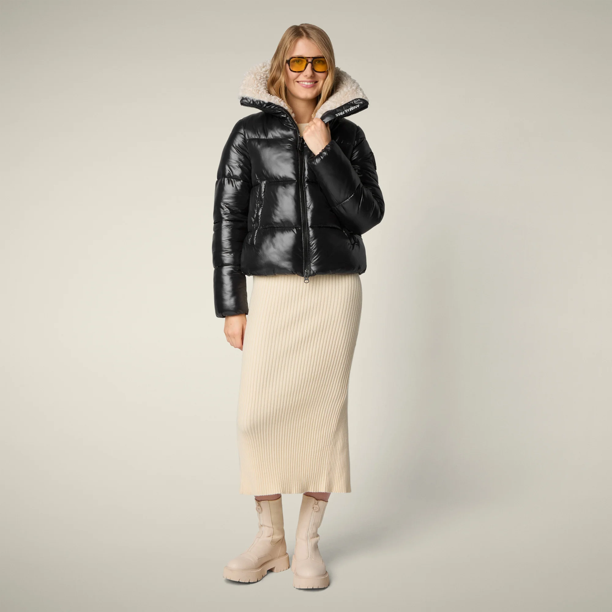 Women's Animal free puffer jacket Moma in black