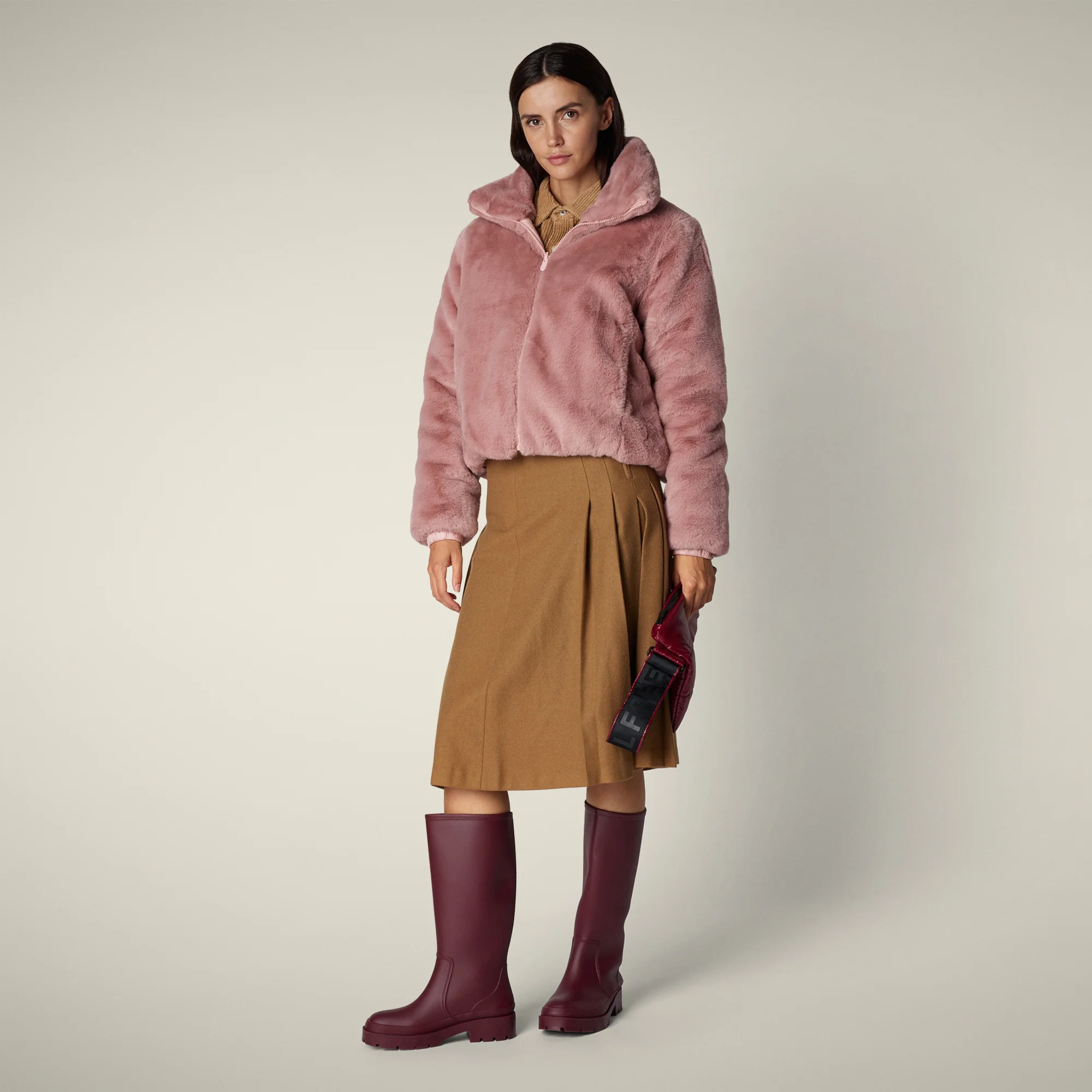 Women's Reversible Faux Fur Jacket Jeon in blush pink