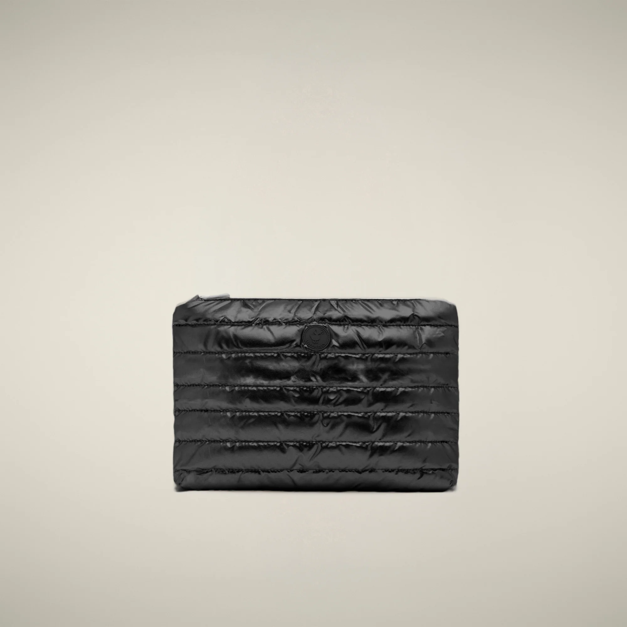 Unisex pouch dee in black