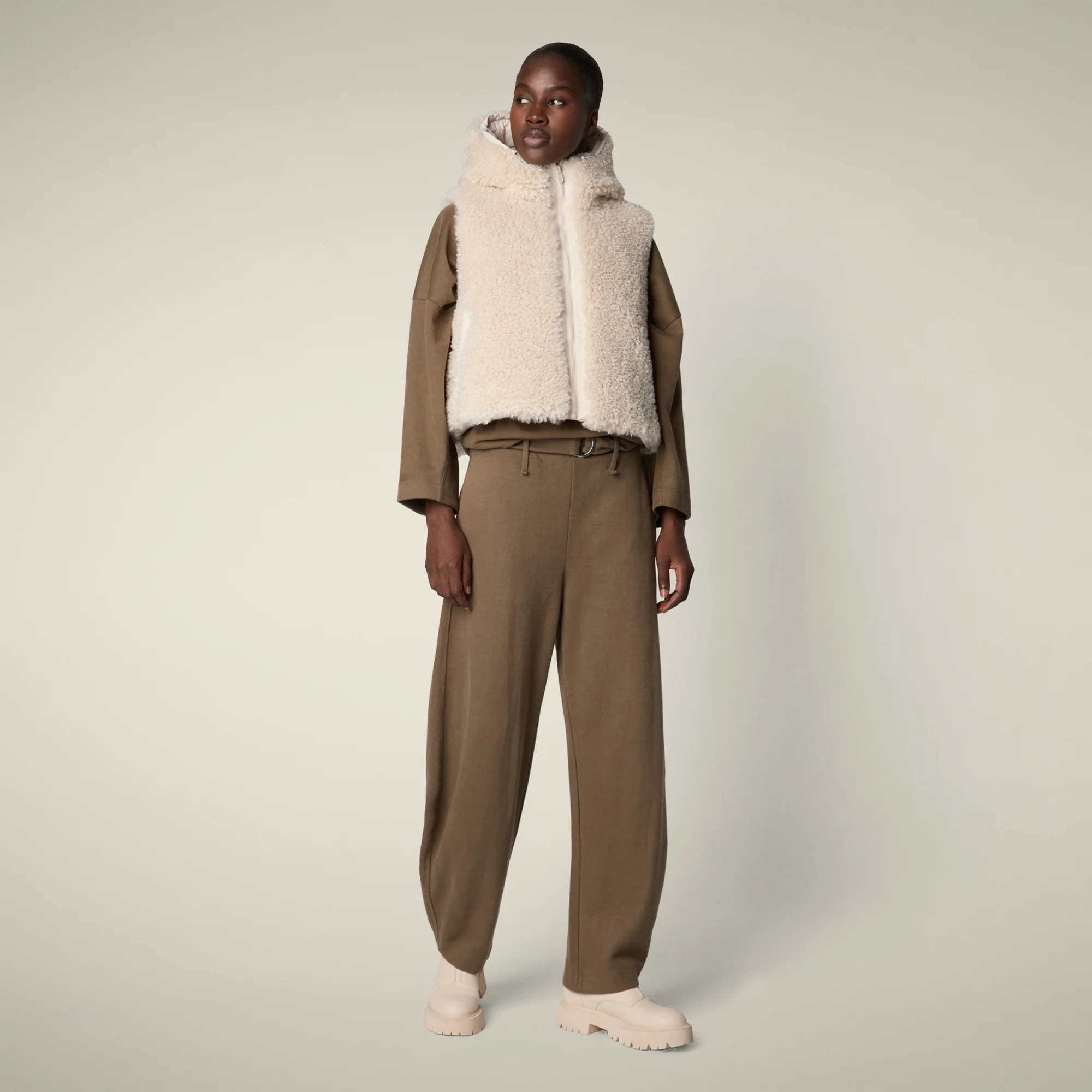 Women's faux fur Vest AYLA in Shore Beige