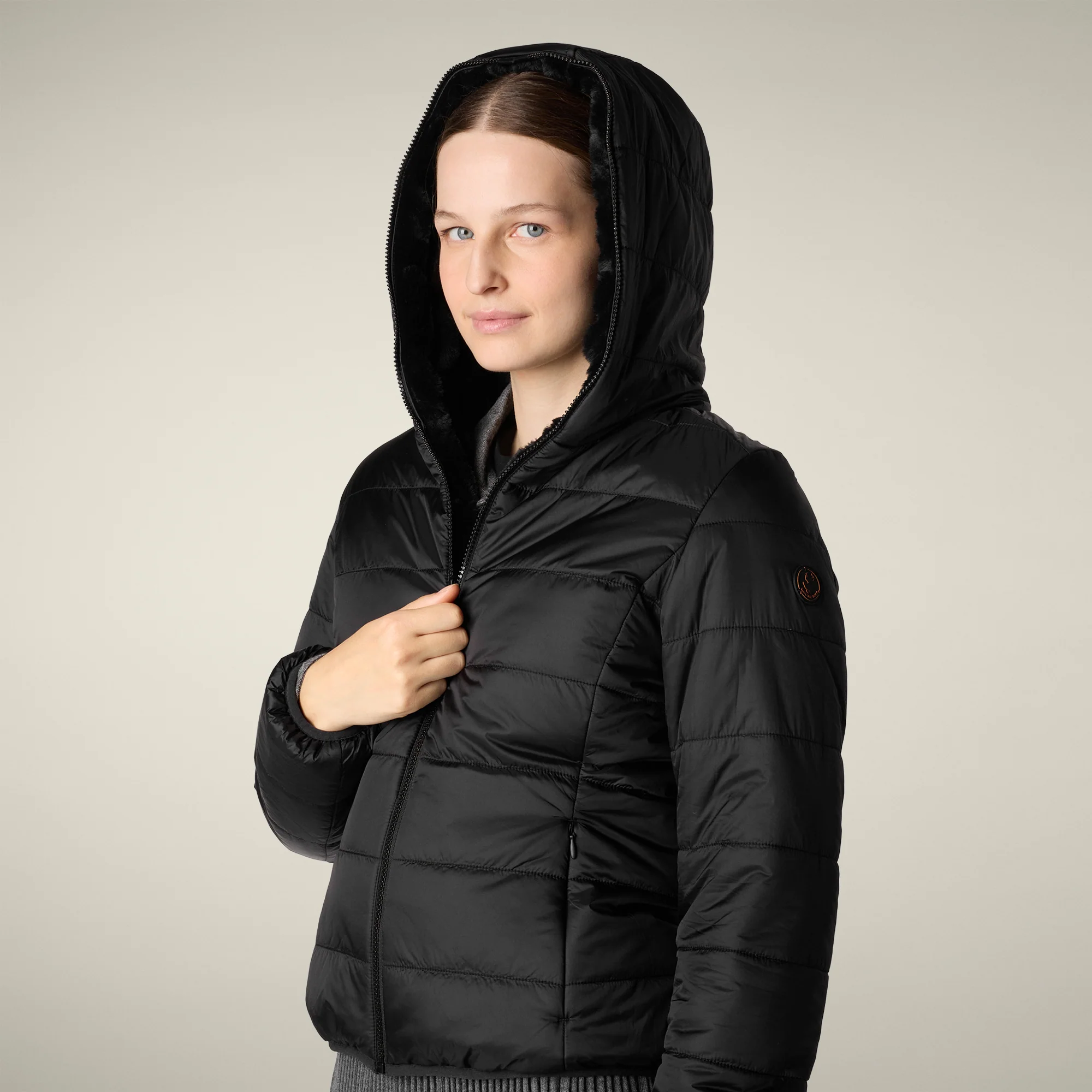 Women's Reversible Faux Fur Jacket este in black