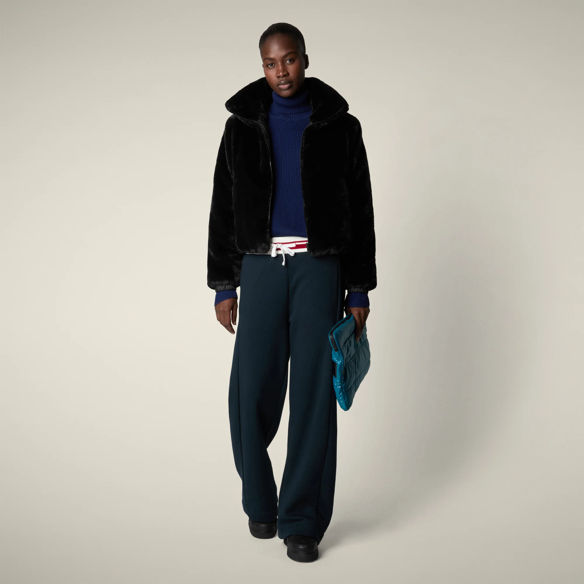 Women's Reversible Faux Fur Jacket Jeon in black