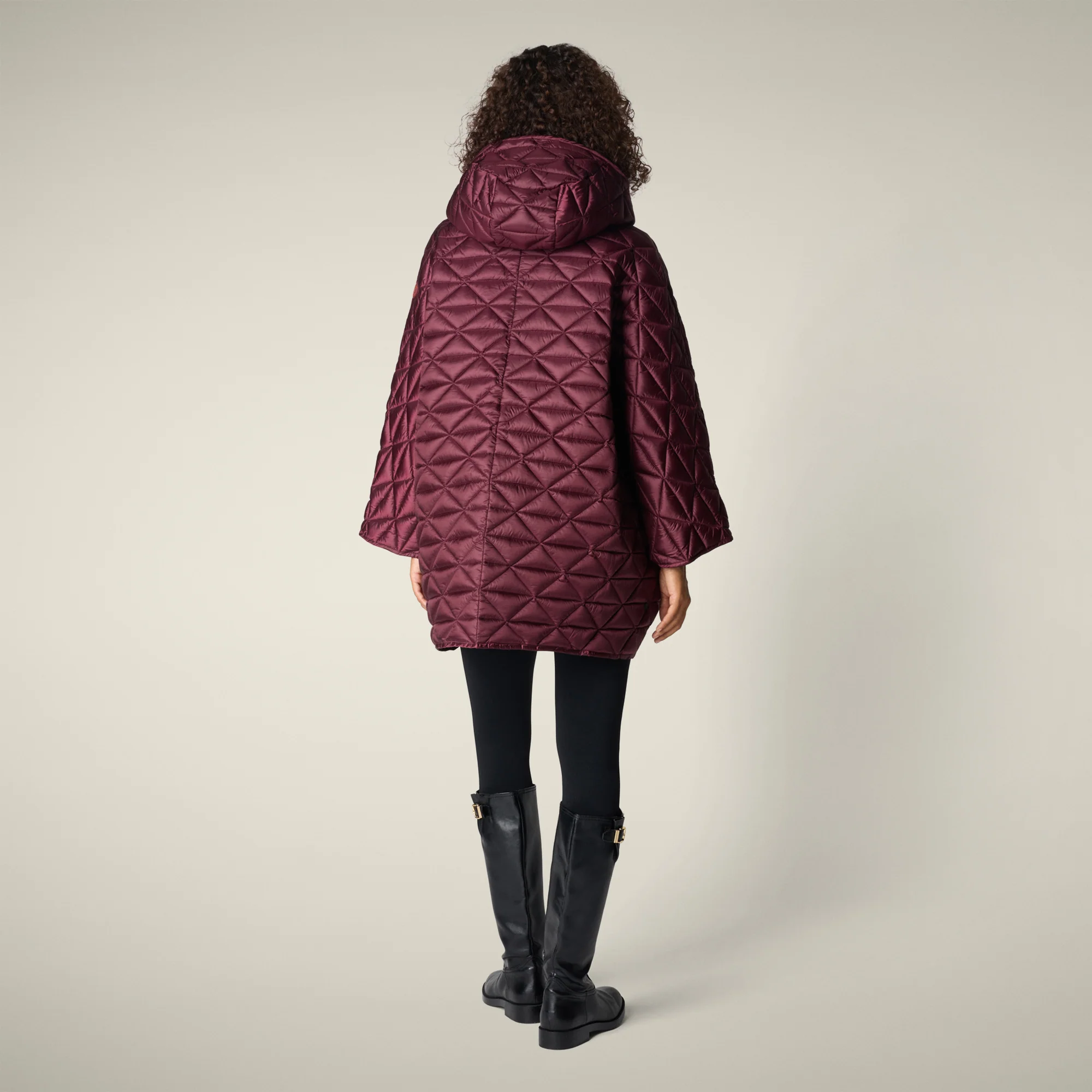 Women's Hooded Cape Effi in Wine Red