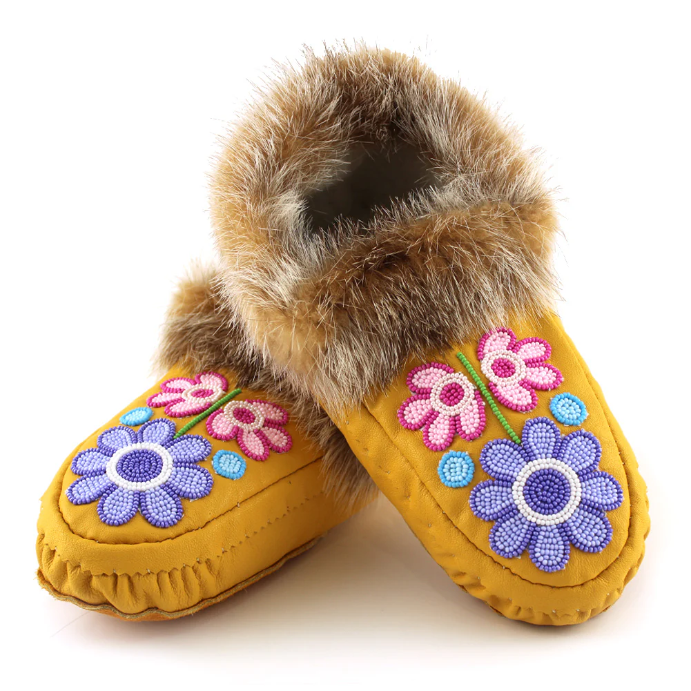 Rosa Scribe Ladies 8 Muskrat Fur Moccasins