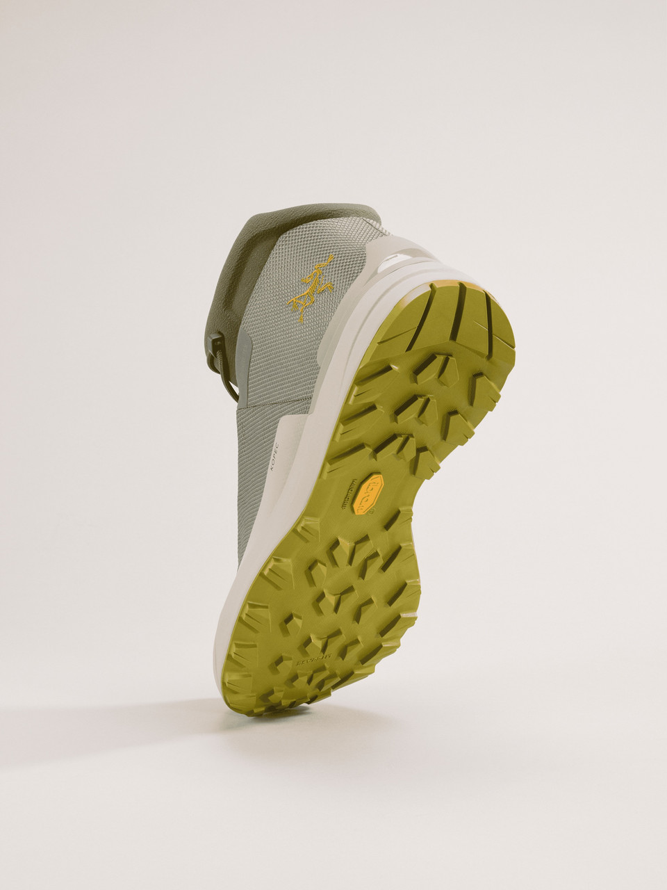 Arc'teryx Kopec Mid Gore-Tex Hiking Boots - Women's