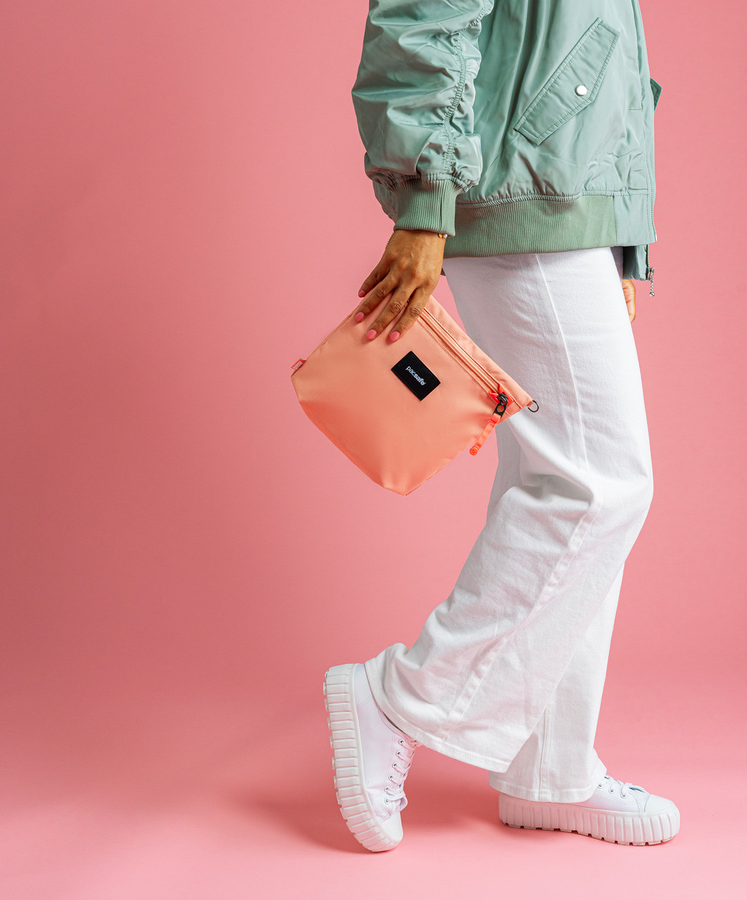 Pacsafe GO Crossbody Pouch - Unisex