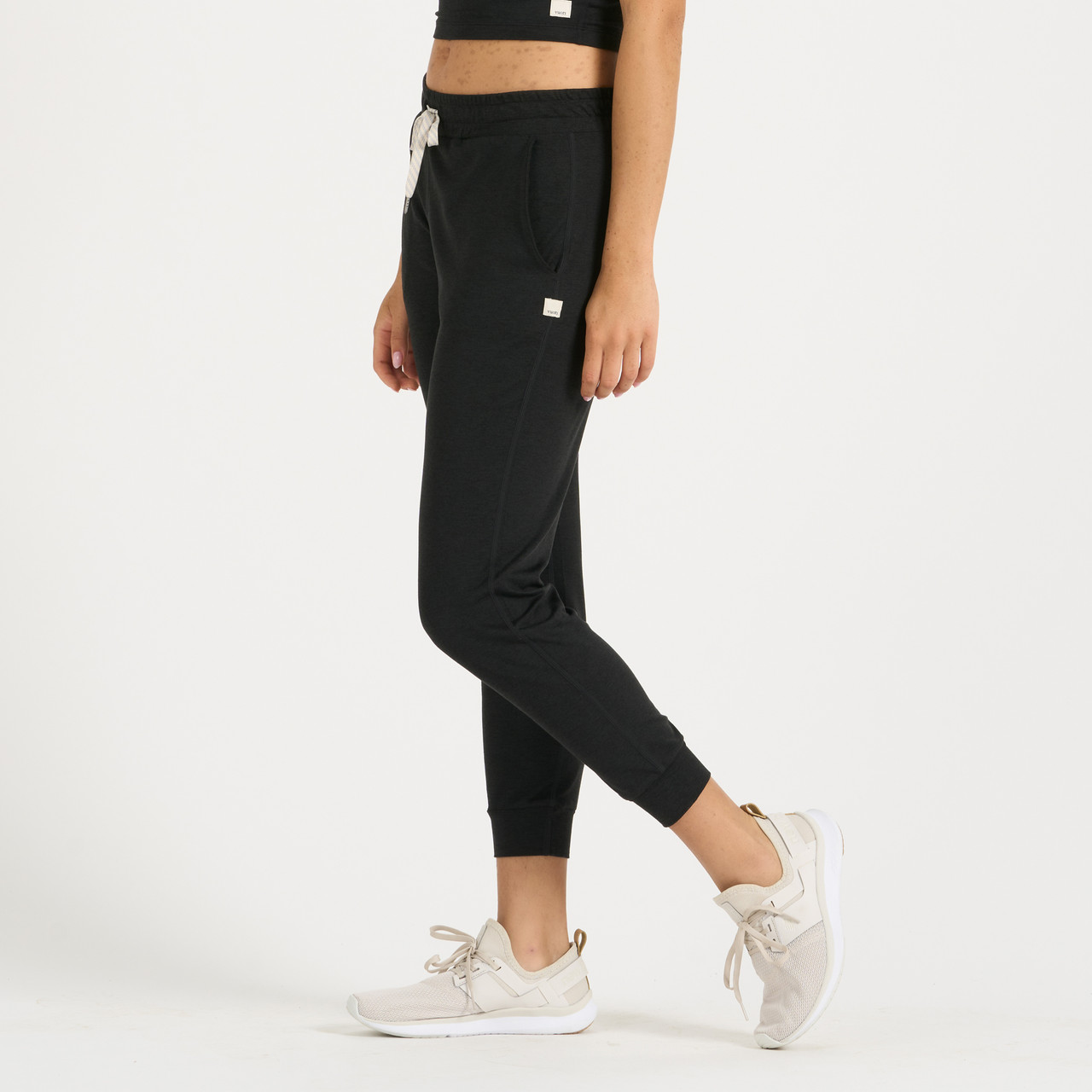 Vuori Performance Joggers - Women's