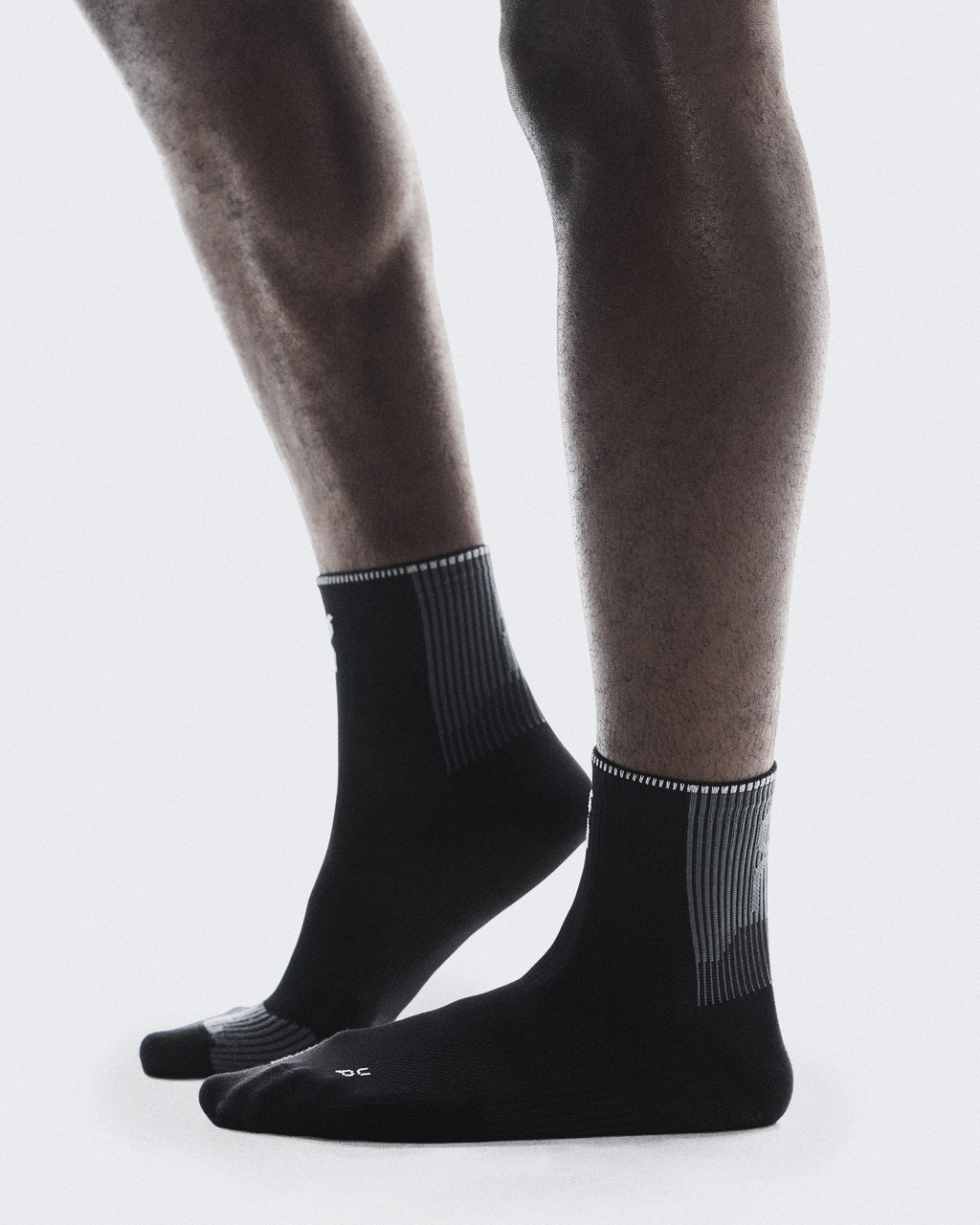 On Performance Run Mid Socks - Unisex