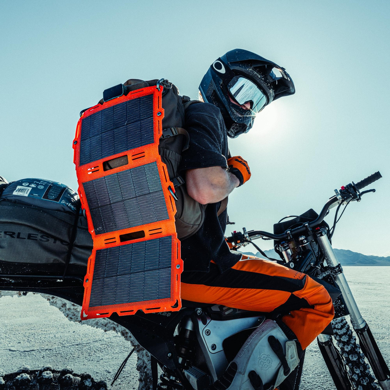 Dark Energy Spectre Solar Panel 18W