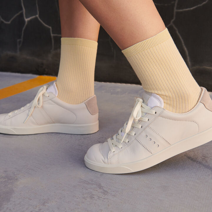 ECCO WOMEN'S STREET LITE RETRO SNEAKER