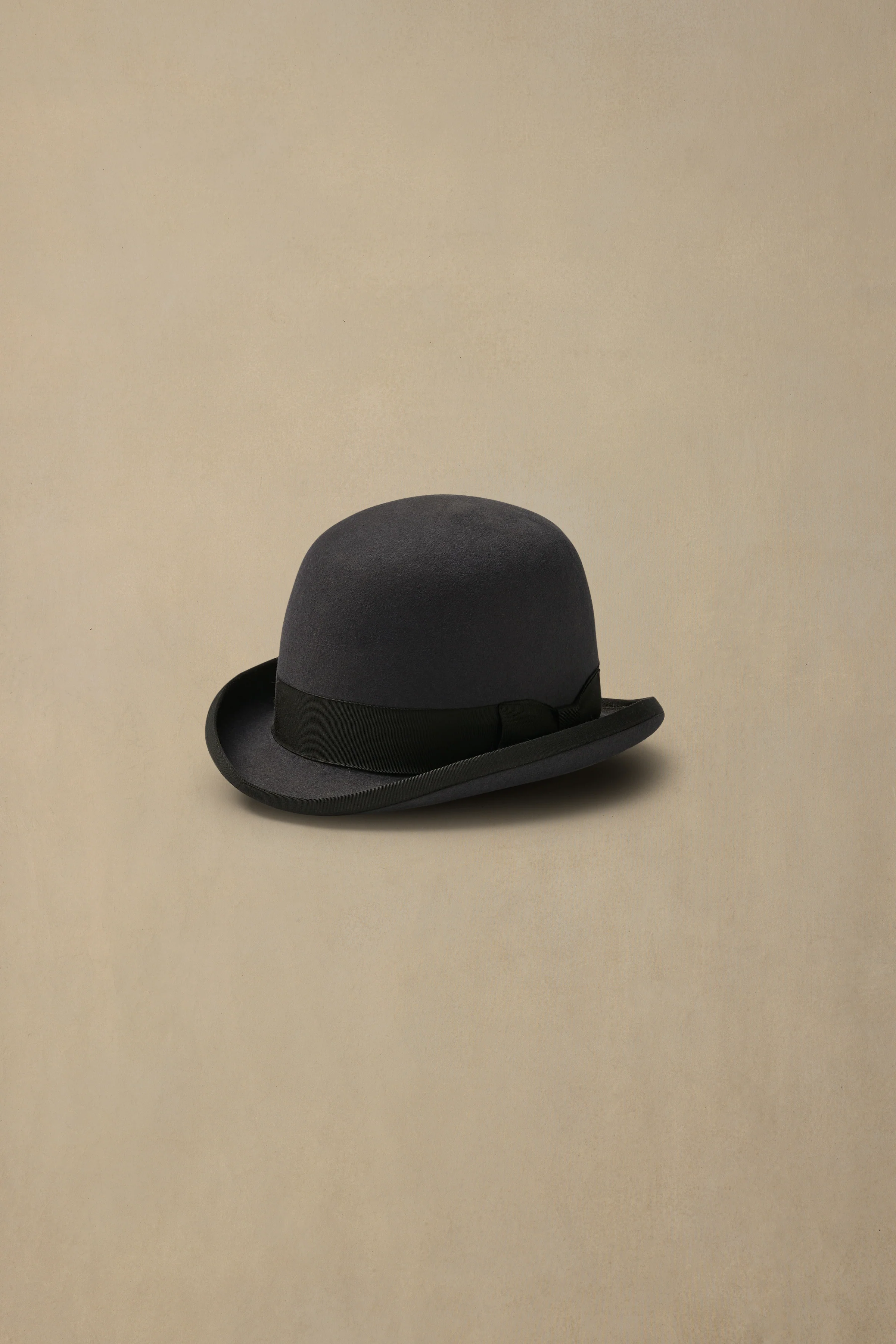 Homburg Carbon Grey
