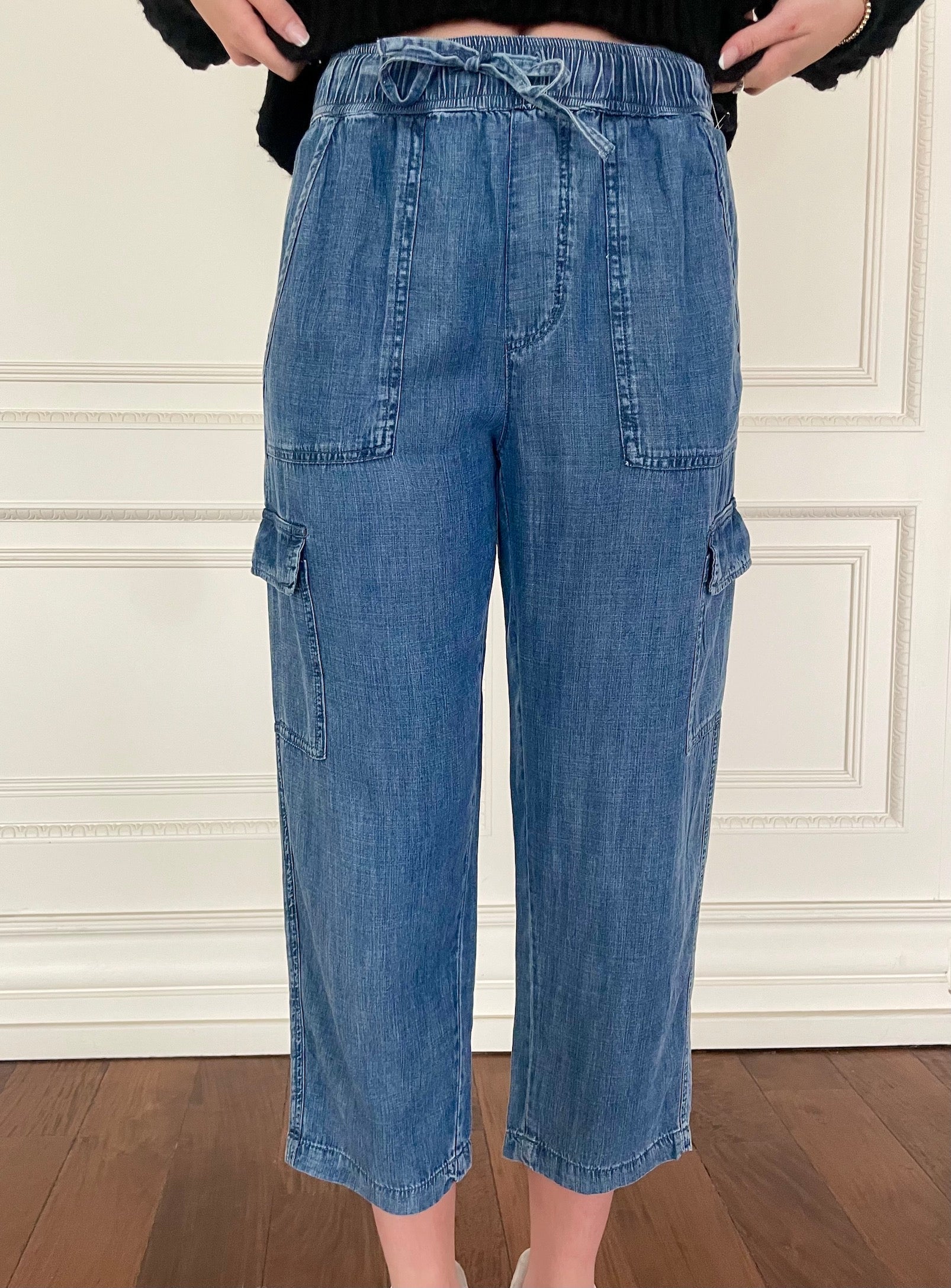 ALEXIA | Cropped tencel cargo || ALEXIA | Cargo court en tencel