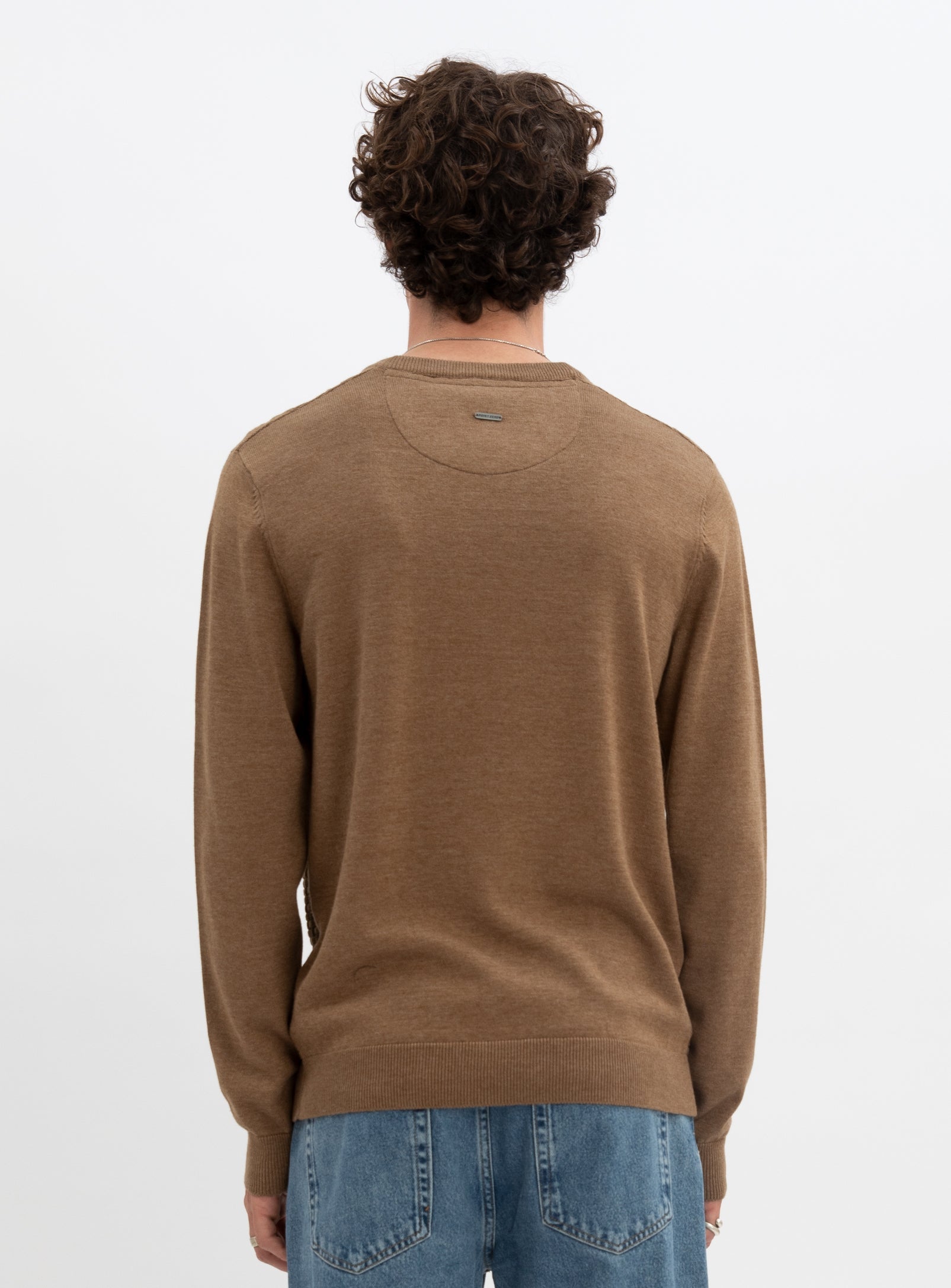 STEN  | Cotton v neck fine gauge sweater || STEN |  Chandail fin en coton à col v
