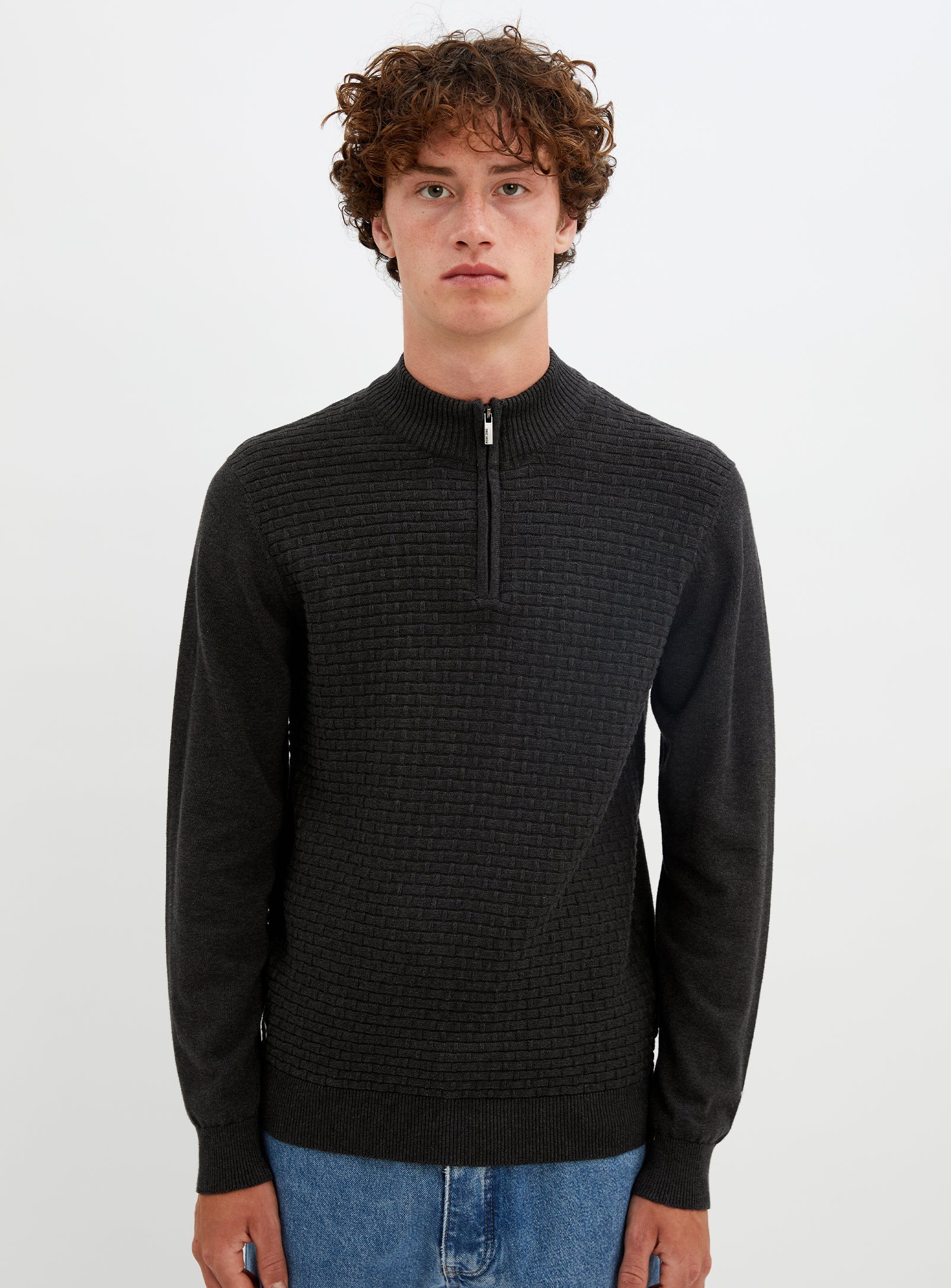 NOLAN  | Nolan cotton mock neck fine gauge sweater || NOLAN  |  Chandail fin en coton à col roulé