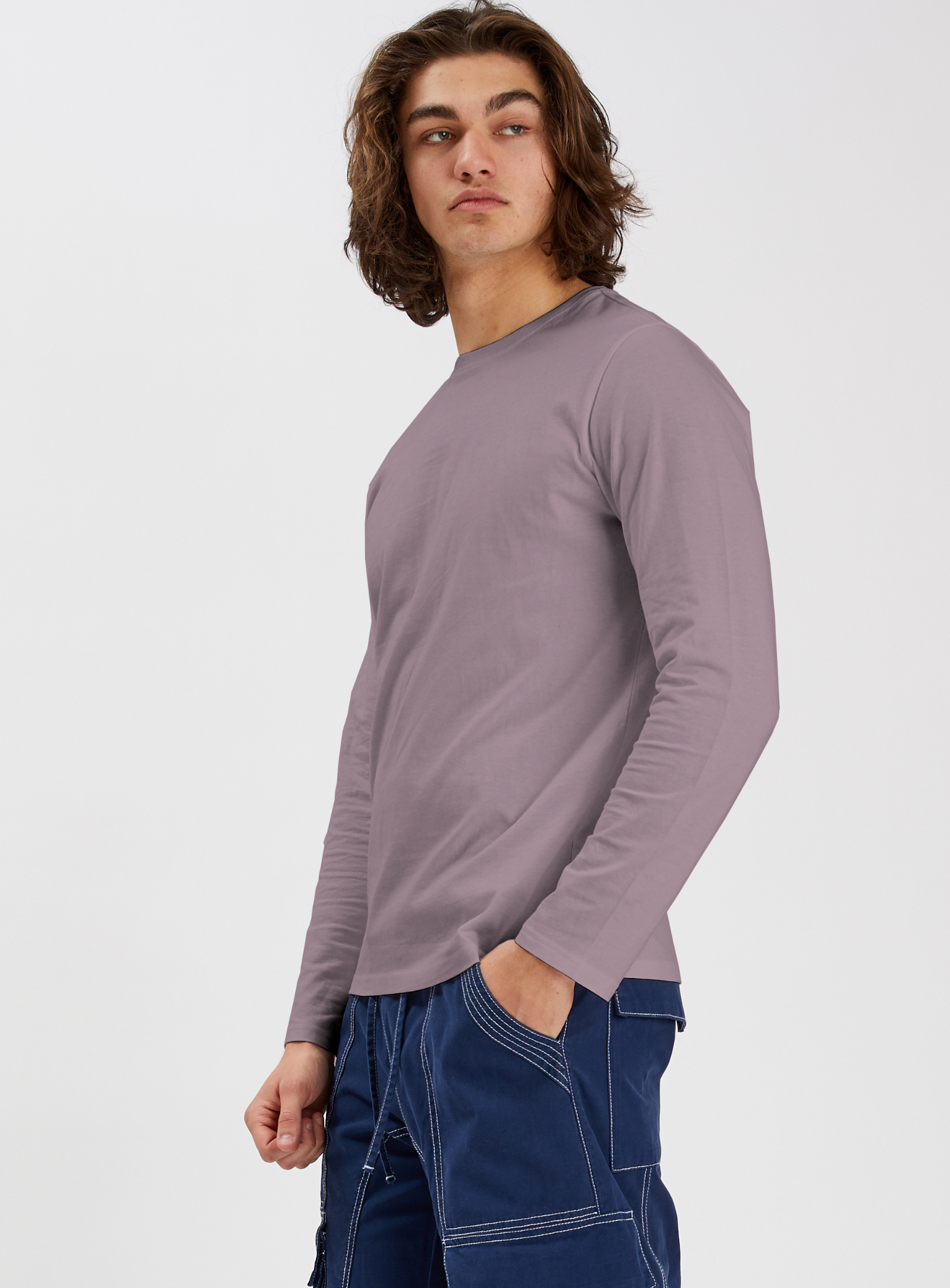 KEL | Long sleeve basic cotton crewneck T-shirt || KEL | T-shirt basique à manches longues et col rond en coton