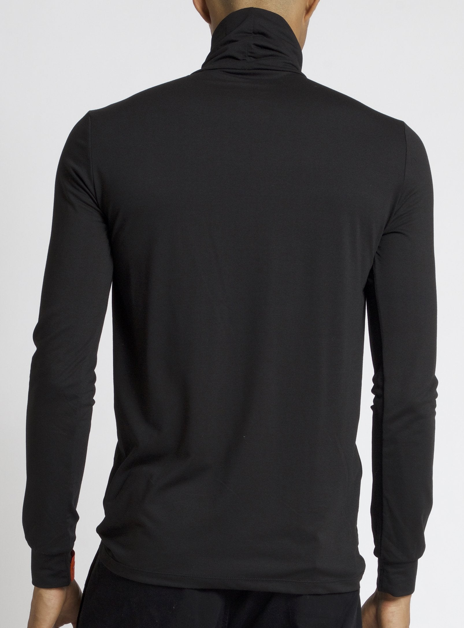 NEL | Dry edition turtleneck long sleeve t-shirt || NEL | T-shirt à col en V manche longue édition Sec