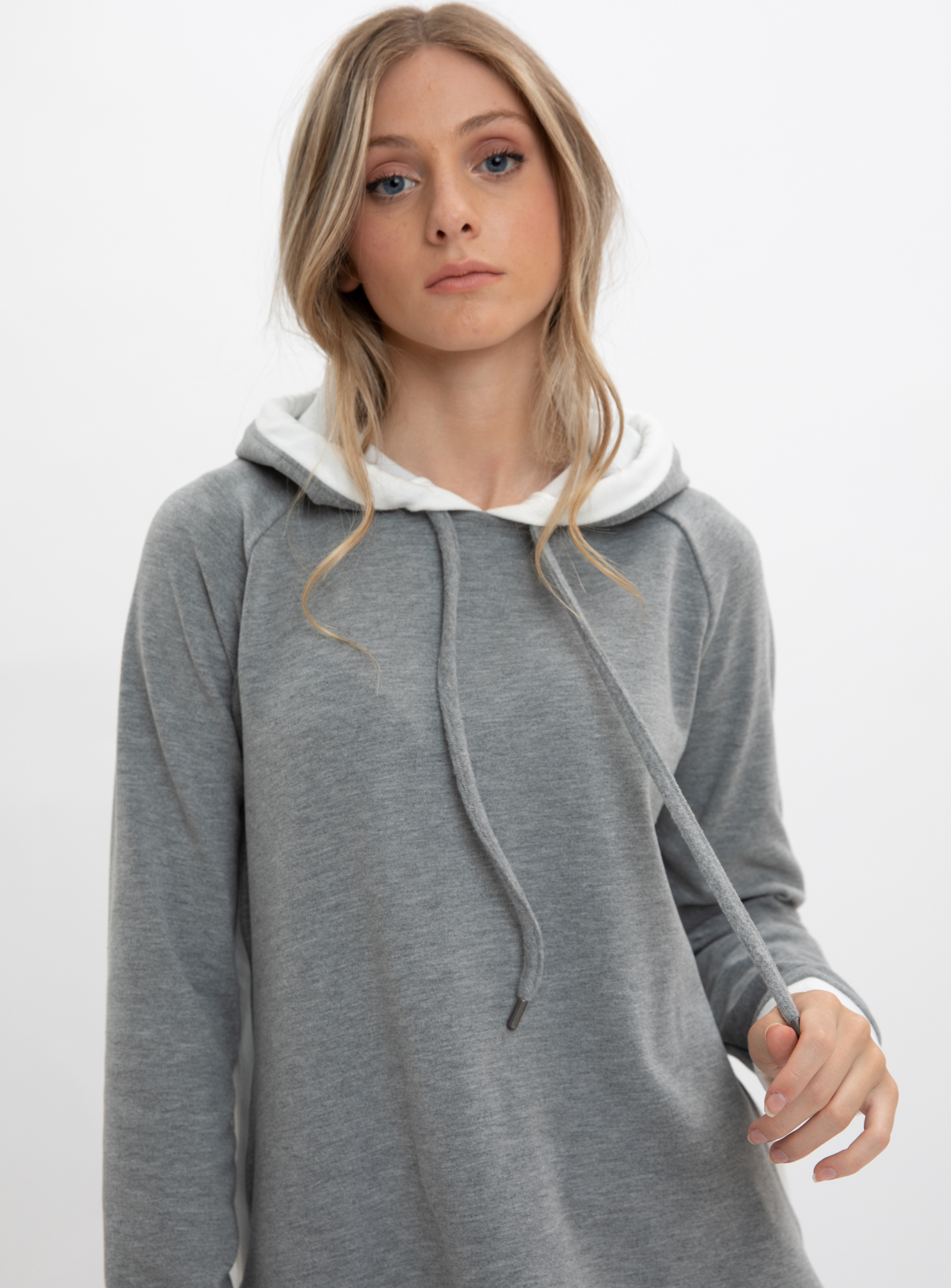 BLAIR | Hooded fleece sweatshirt with contrast || BLAIR | Sweat à capuche en molleton avec contraste