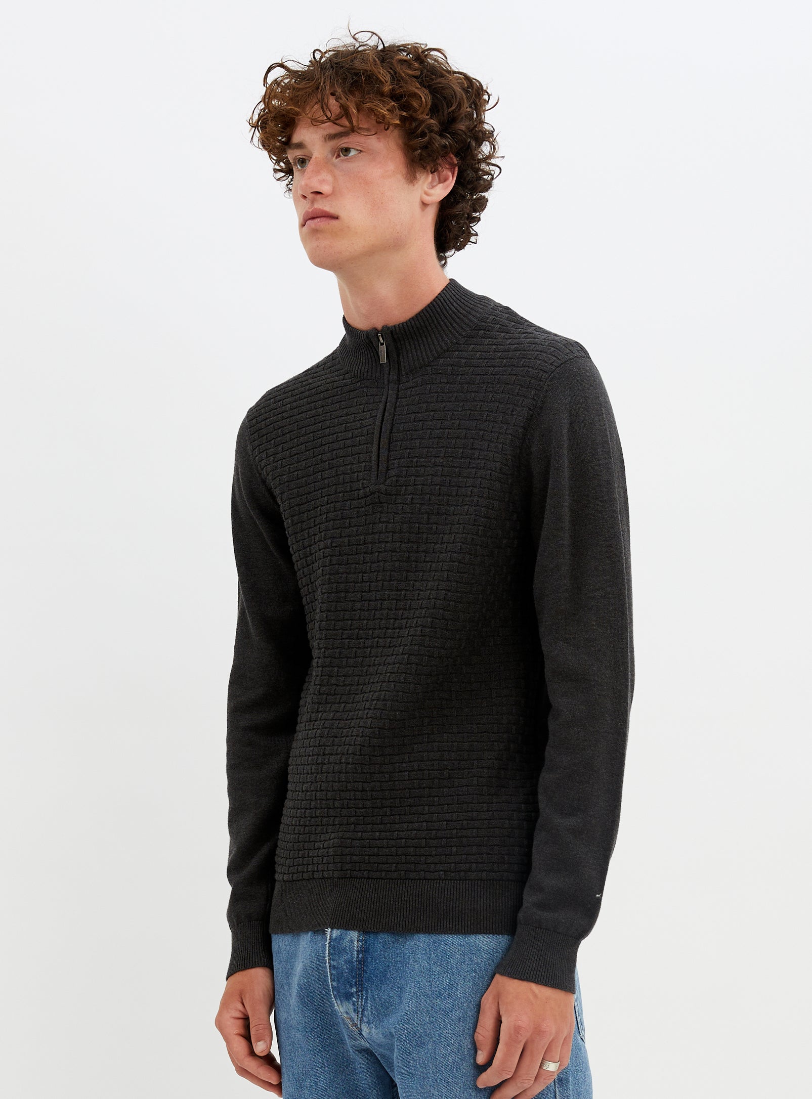 NOLAN  | Nolan cotton mock neck fine gauge sweater || NOLAN  |  Chandail fin en coton à col roulé
