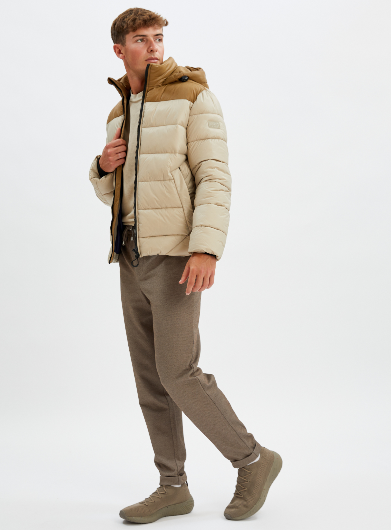 SPENCER |  Midweight Matte Shine Puffer Jacket || SPENCER | Doudoune brillante mate d'épaisseur moyenne