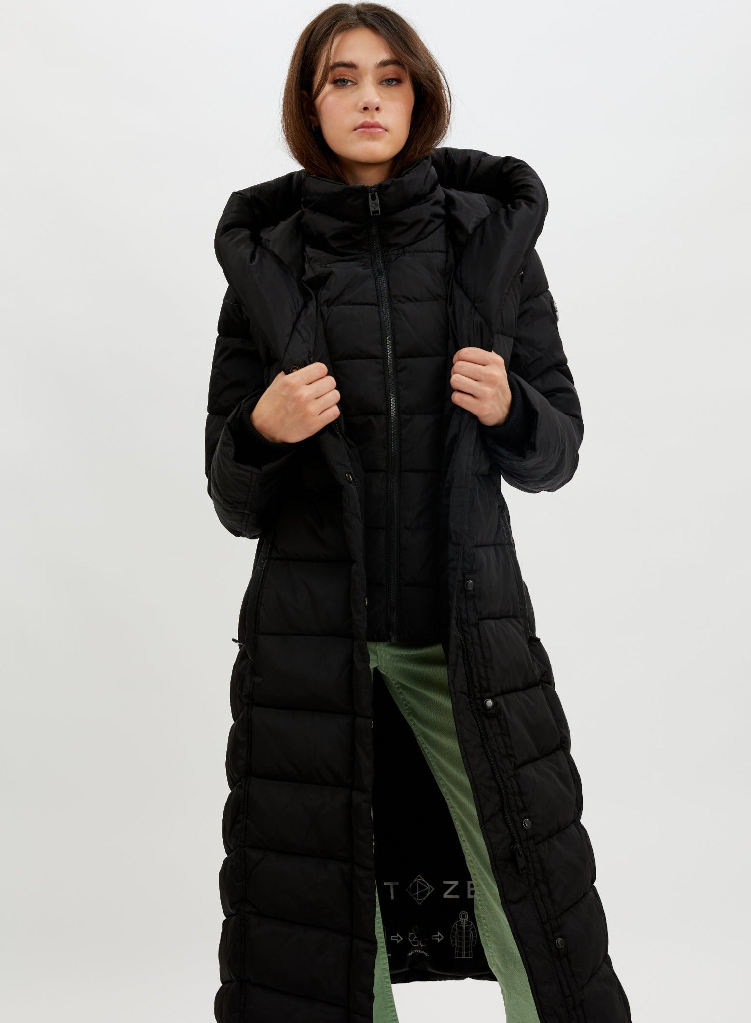 THEODORA | maxi length quilted puffer coat || THEODORA | doudoune longue matelassée
