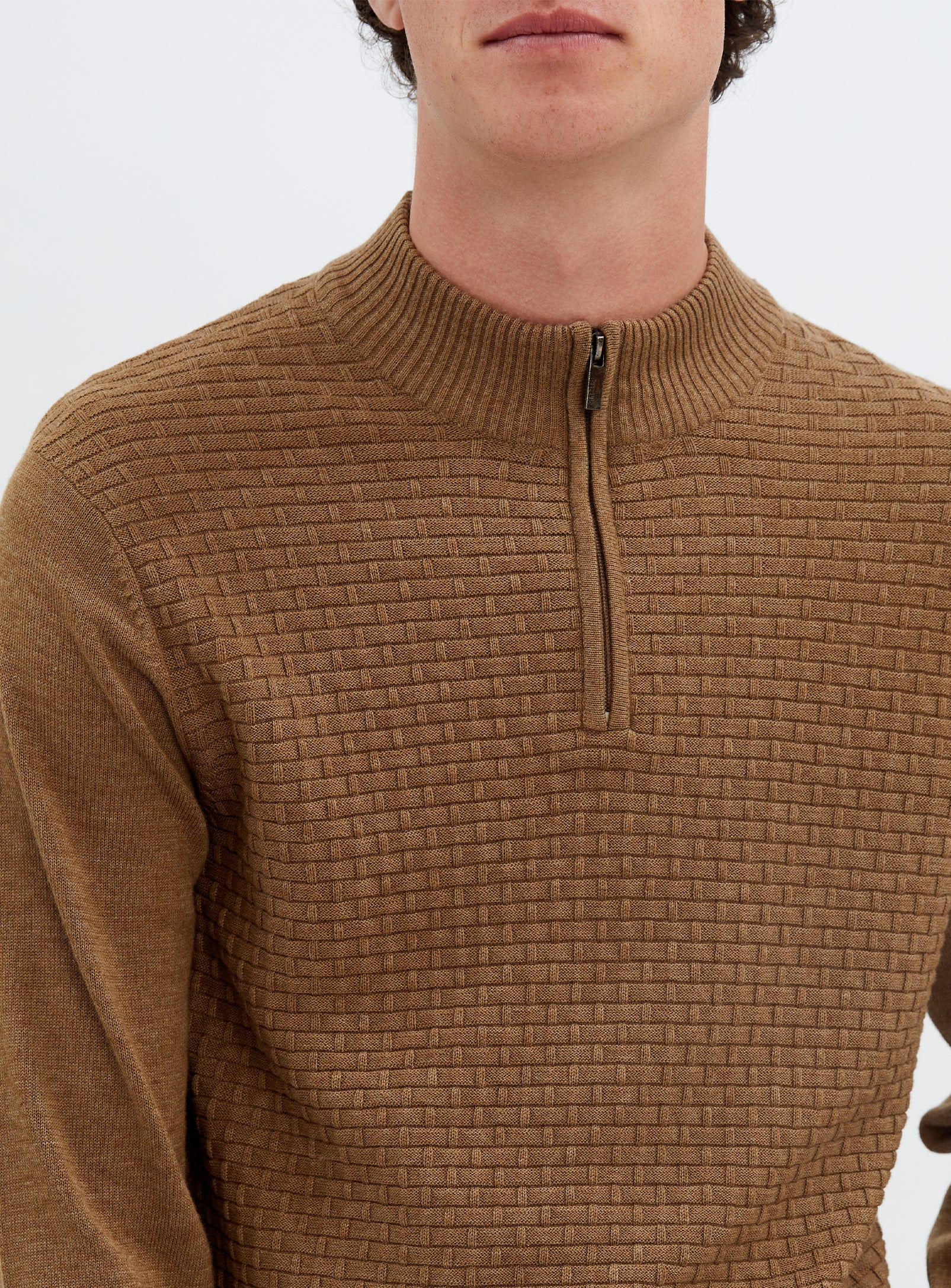 NOLAN  | Nolan cotton mock neck fine gauge sweater || NOLAN  |  Chandail fin en coton à col roulé