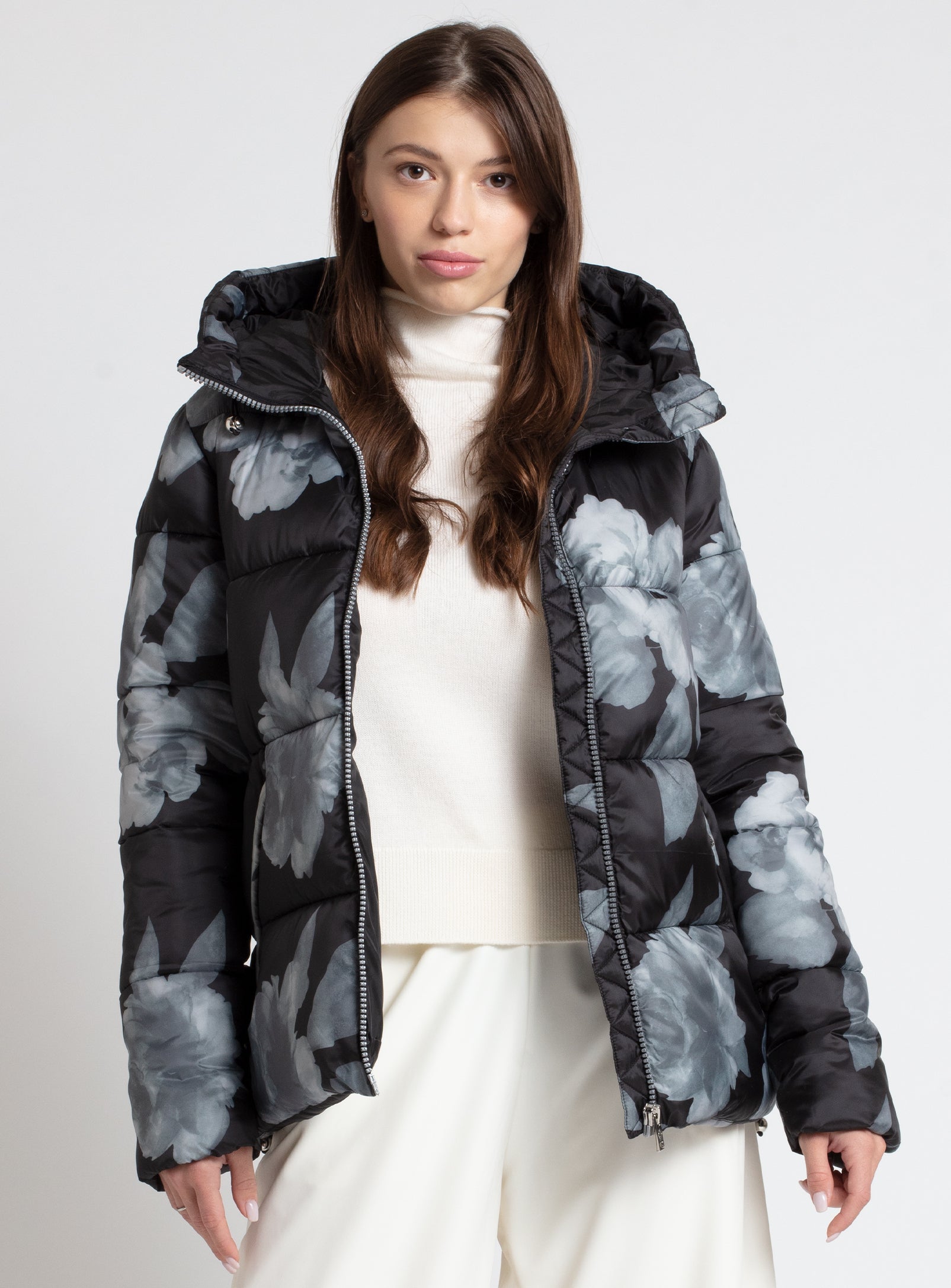 ANGELICA | Zip front floral hooded puffer jacket || ANGELICA |  Doudoune à capuche fleurie zippée sur le devant