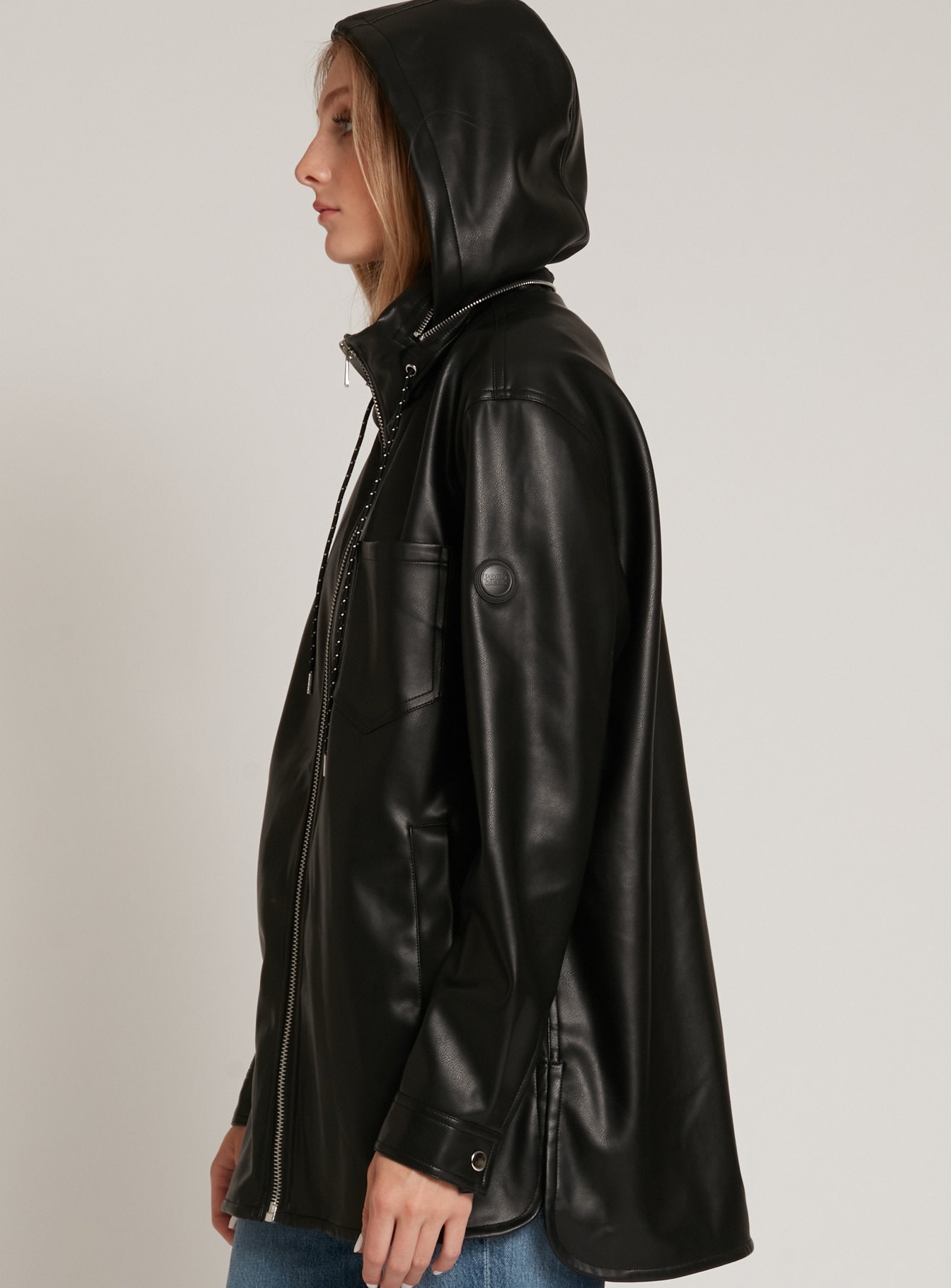 STELLA | Vegan leather overshirt  || STELLA | Surchemise en cuir vegan